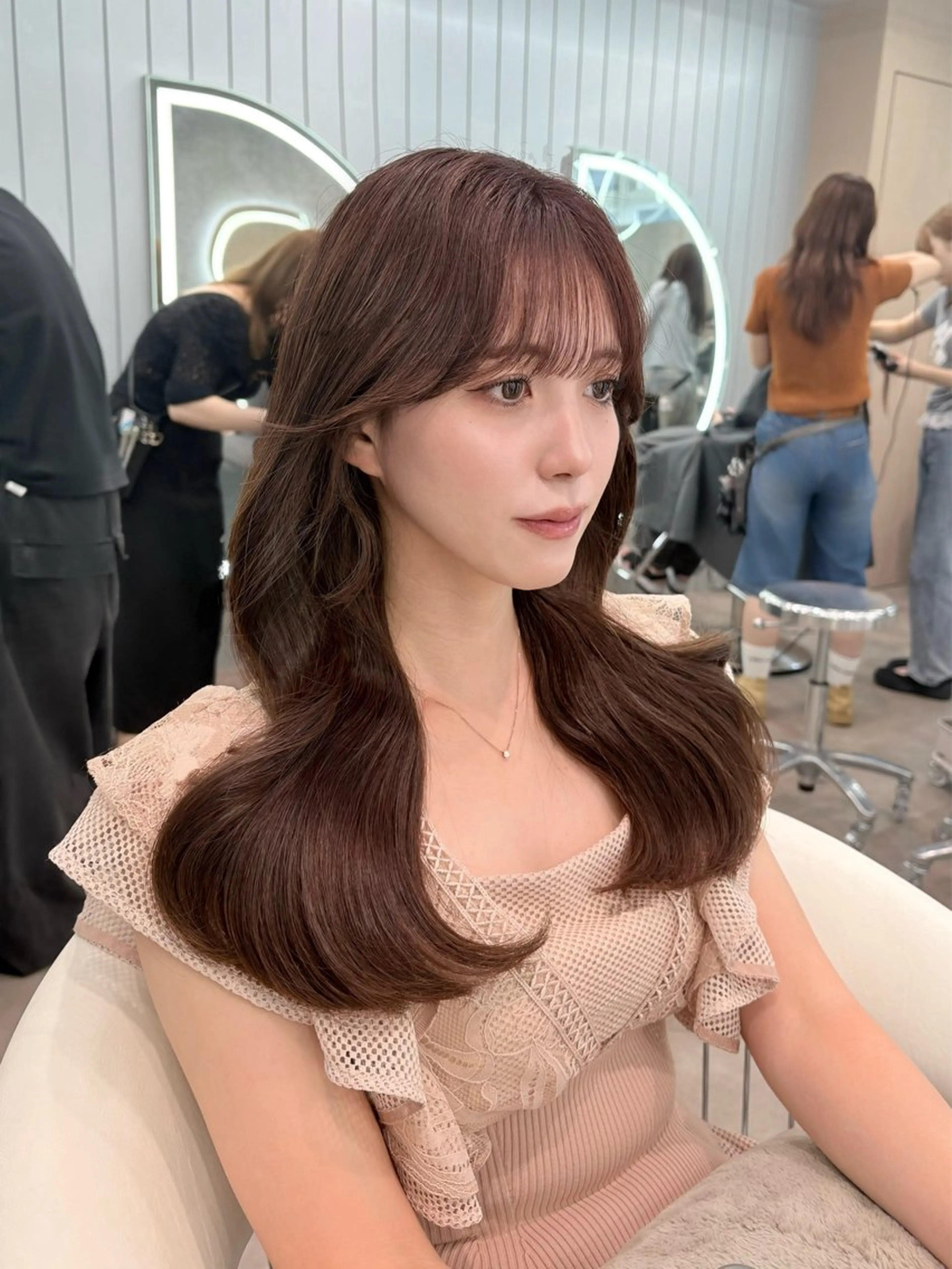 ロング カラー ヘアアレンジ アッシュ ベージュカラー 黒髪 ブリーチ ブルーカラー カット ヘアカラー トリートメント ヘアセット 大宮‎🩵盛れ顔周り 髪質改善 佐藤 和のヘアスタイル
