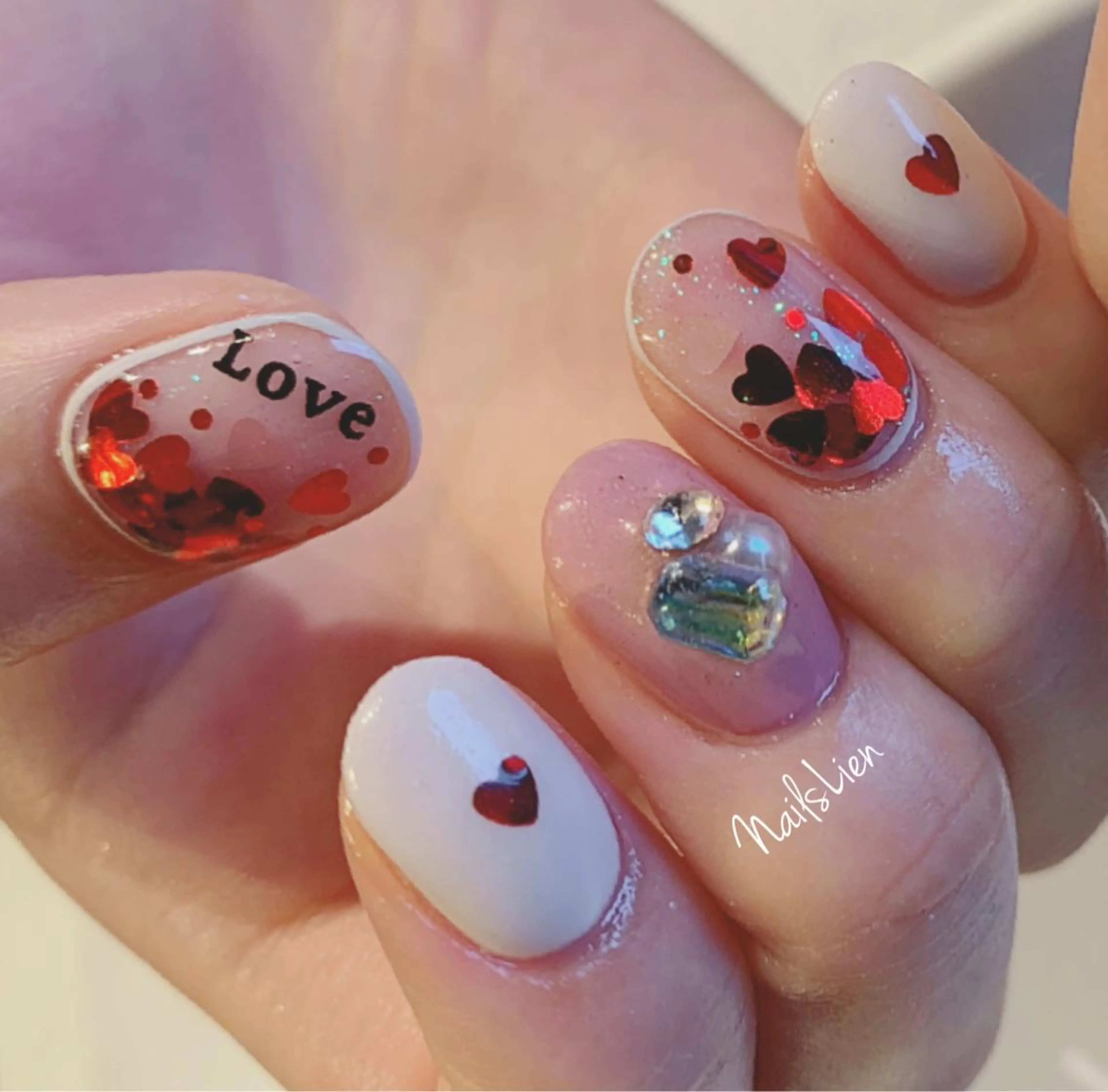ネイル アートネイル ハート バレンタイン 冬ネイル 凛 リンのネイルデザイン
