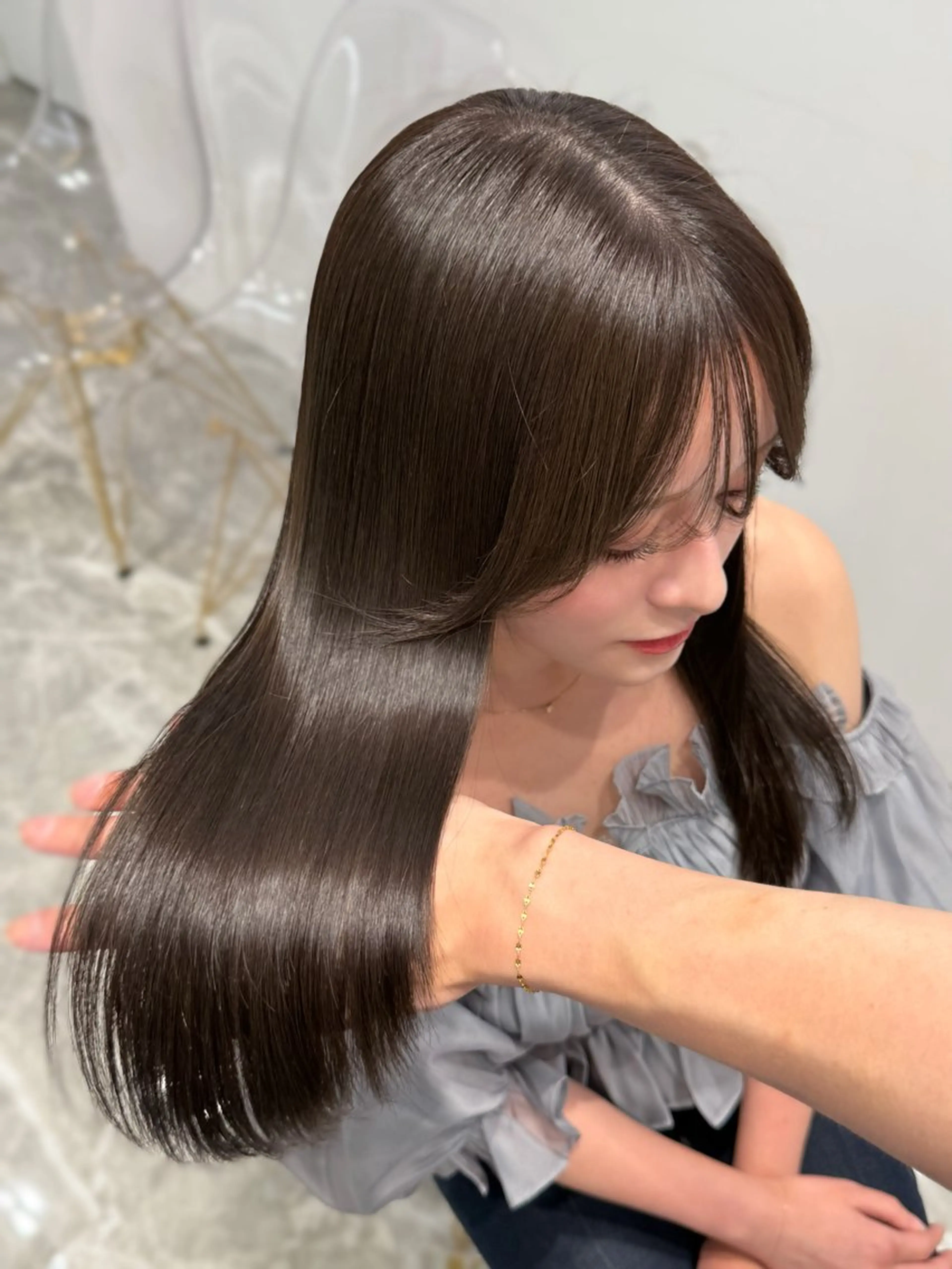 【🌟❤︎透明感𝐂𝐨𝐥𝐨𝐫 ❤︎🌟】高発色フルカラー+うる艶トリートメント最高級処理剤付きの写真