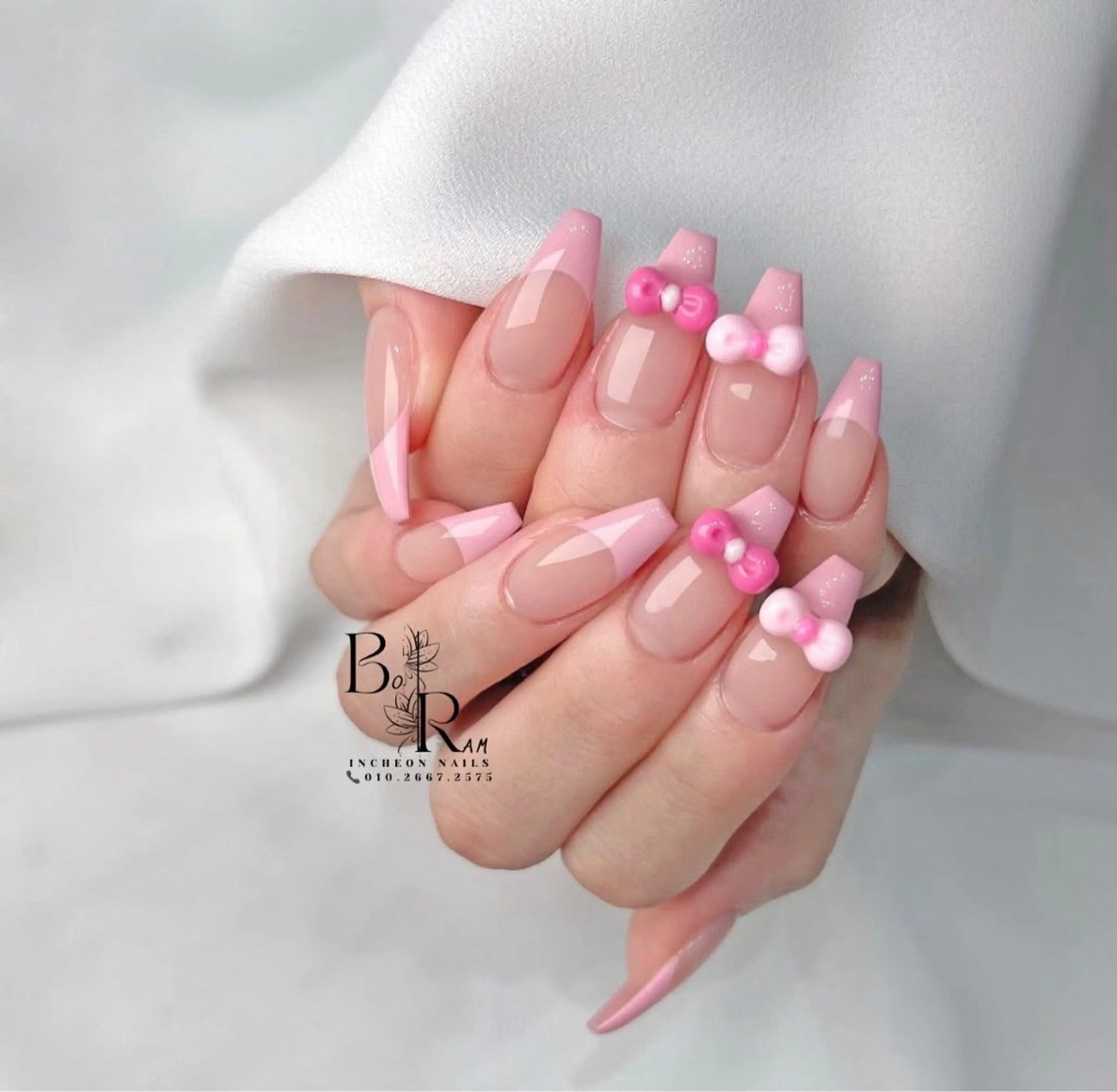 ネイル ジェルネイル ネイルチップ ハンドネイル Rose Ana.Chuoのネイルデザイン