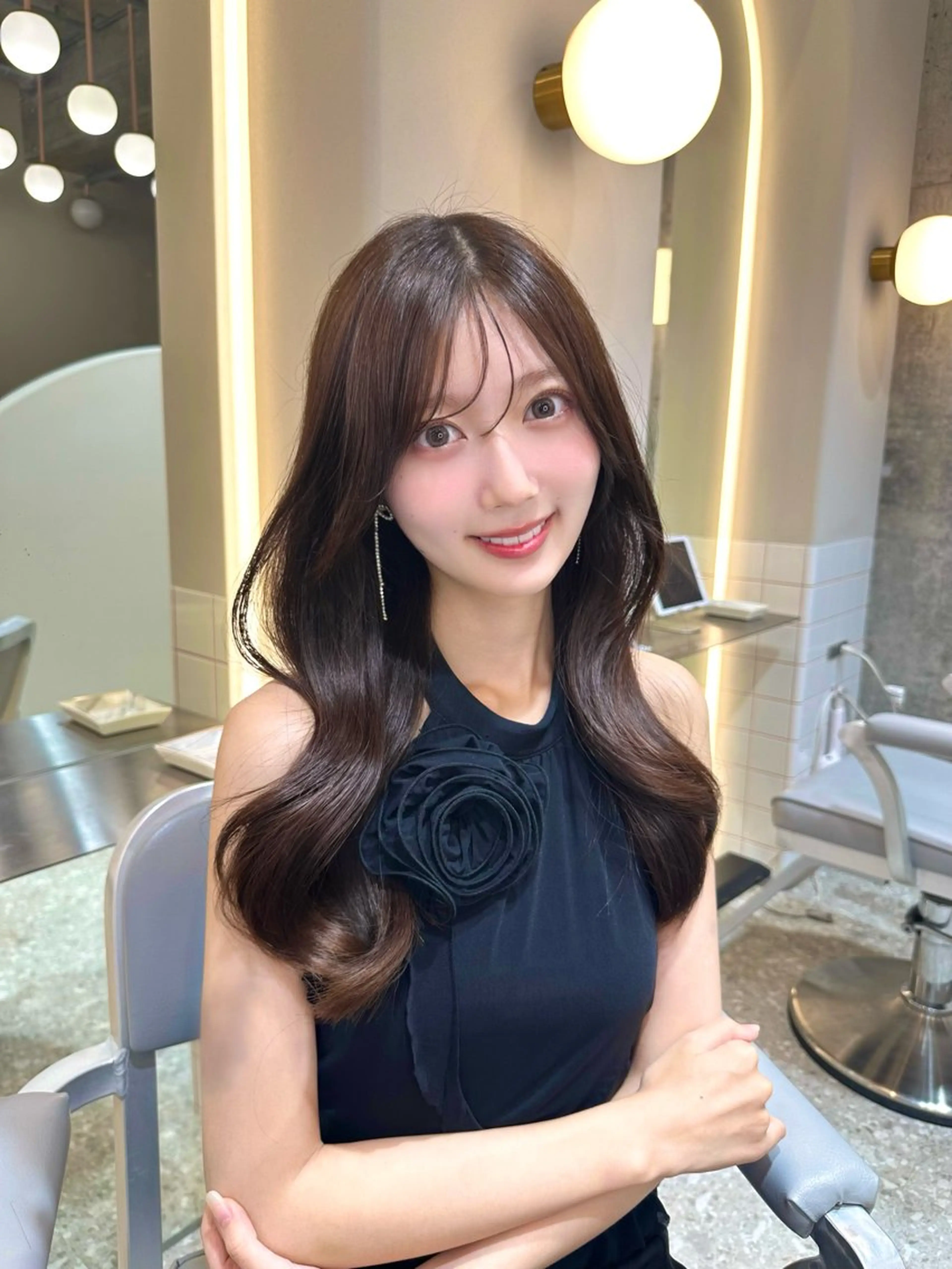 セミロング カラー カット ヘアカラー トリートメント ヘアセット 韓国レイヤー/透明感 カラー/髪質改善角所のヘアスタイル