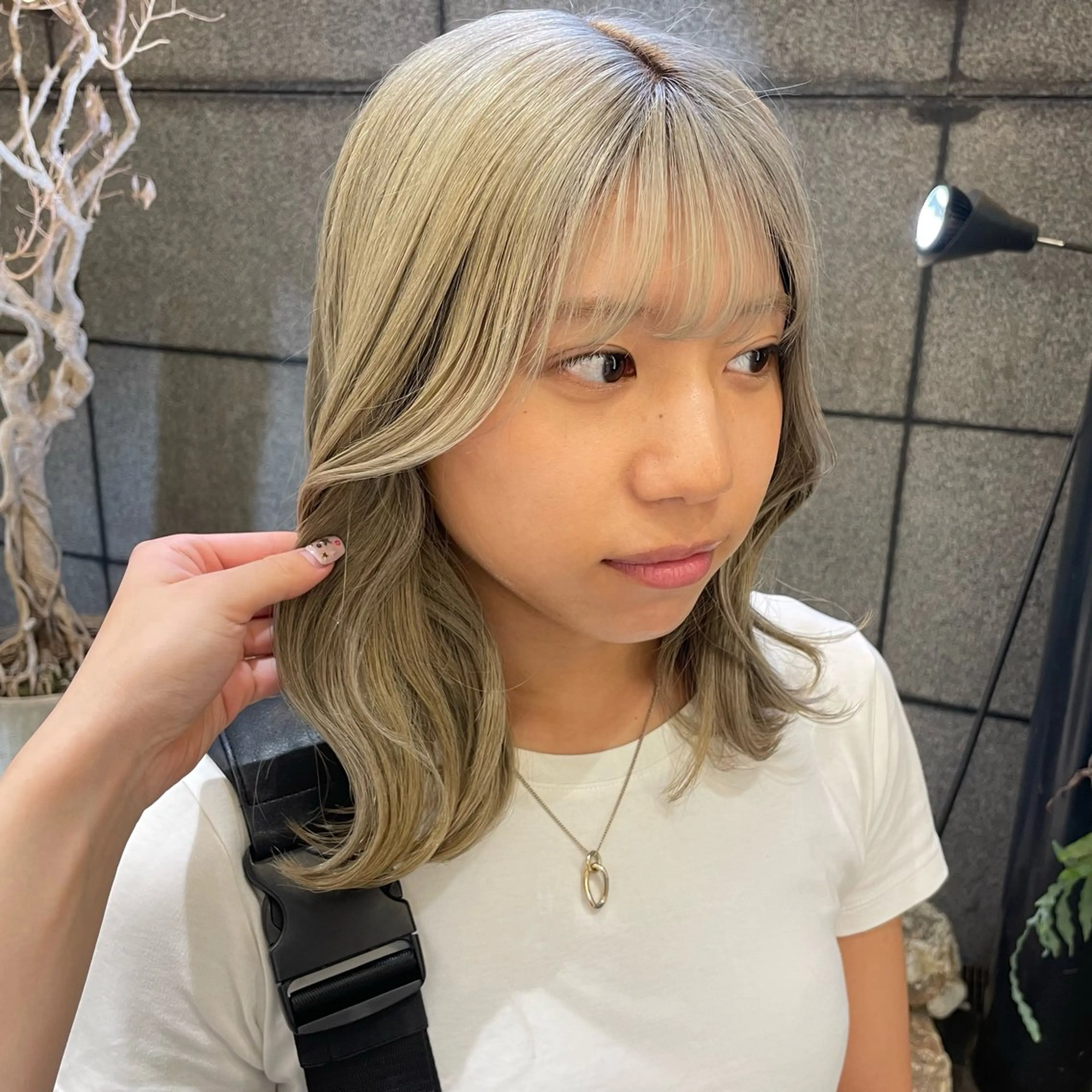 ミディアム カラー 透明感カラー/ 縮毛矯正/ユイ☆彡のヘアスタイル