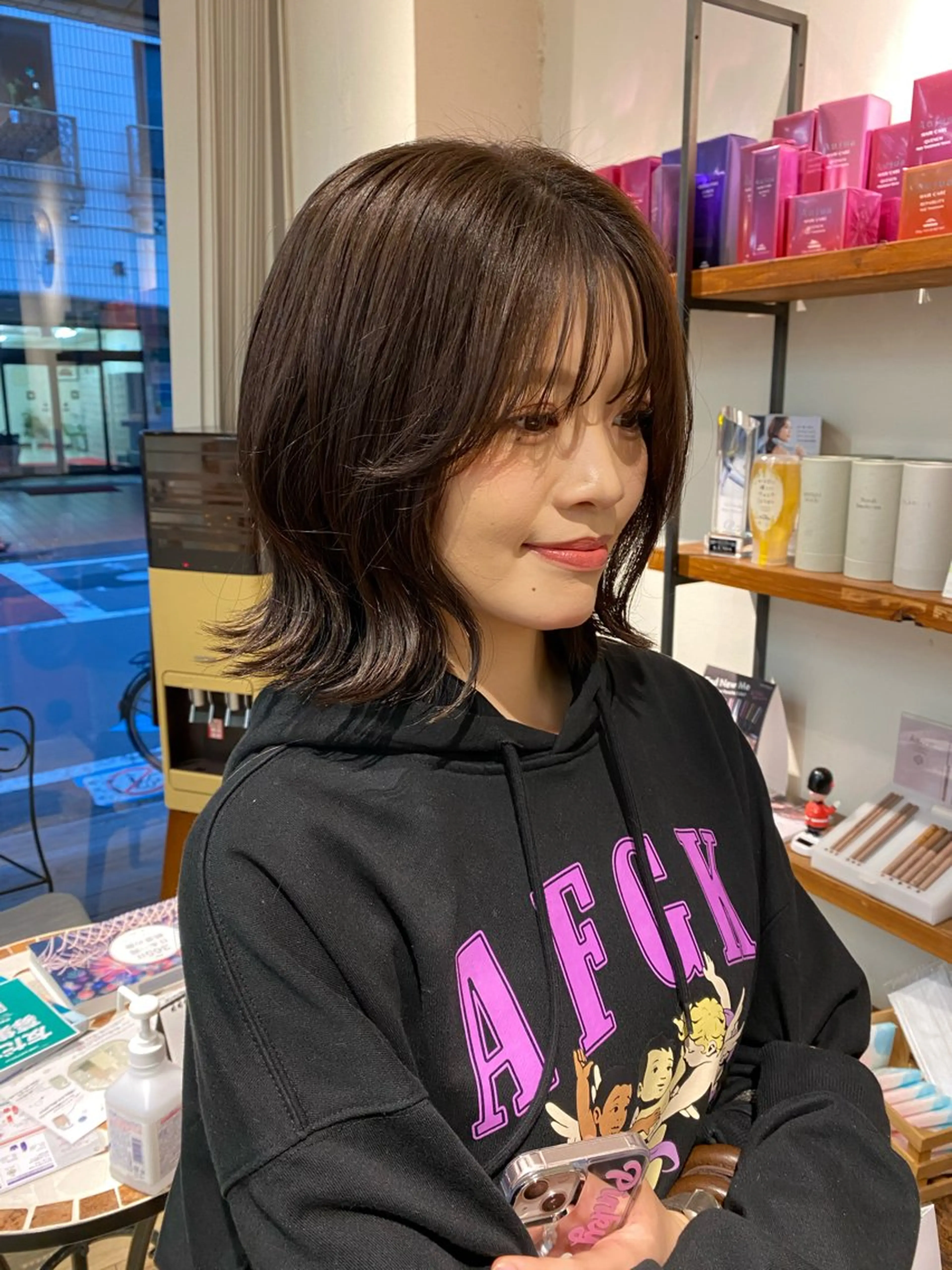 ミディアム ヘアカラー ナチュラルヘア🫧 ナナミのヘアスタイル