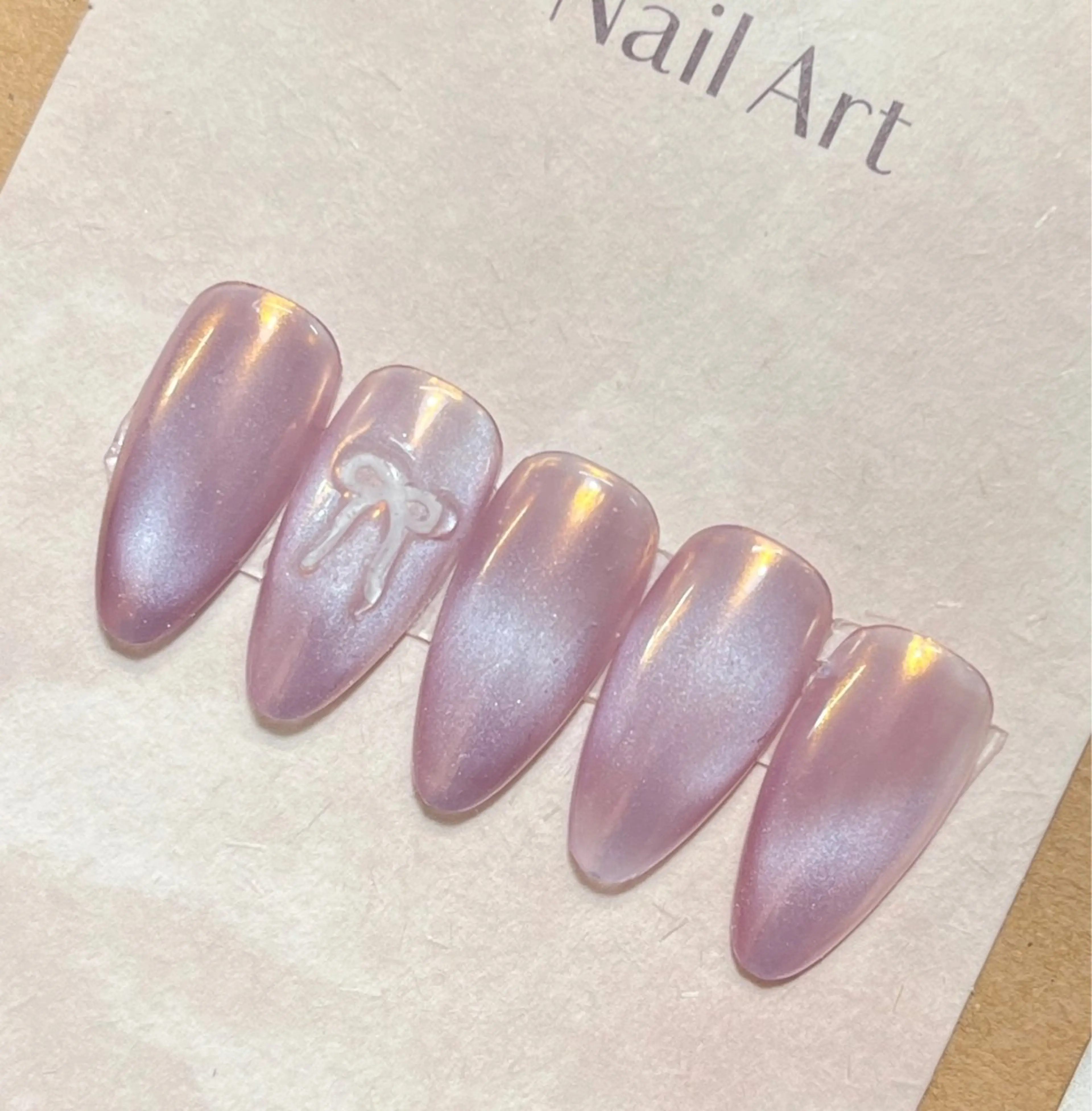 ネイル オーロラネイル ジェルネイル ハロウィン 韓国ネイル マグネットネイル candy nail 韓国風ワンホンネイルのネイルデザイン
