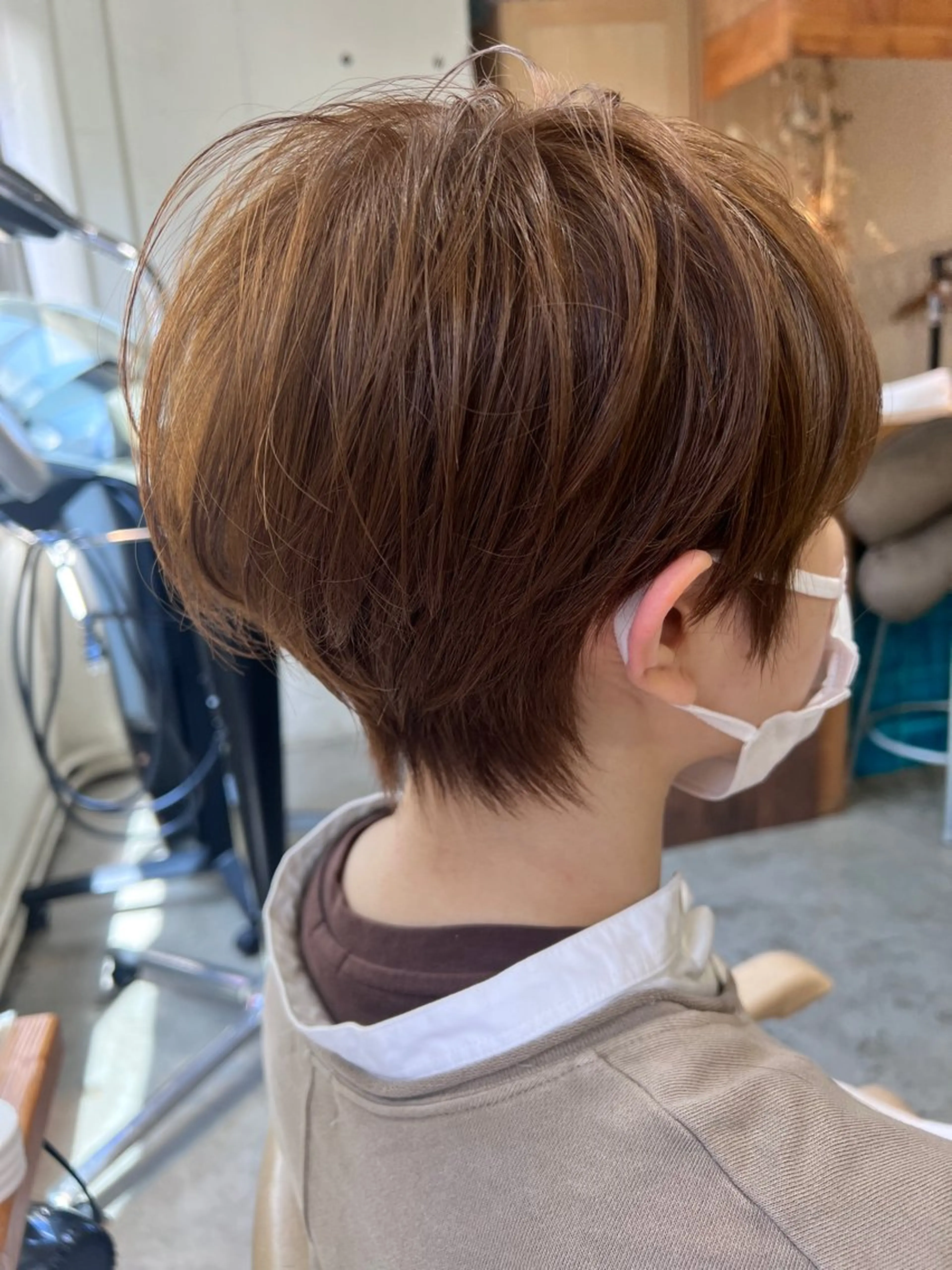 ショート カラー パーマ ヘアアレンジ レイヤー/ 透明感カラー/マドカのヘアスタイル