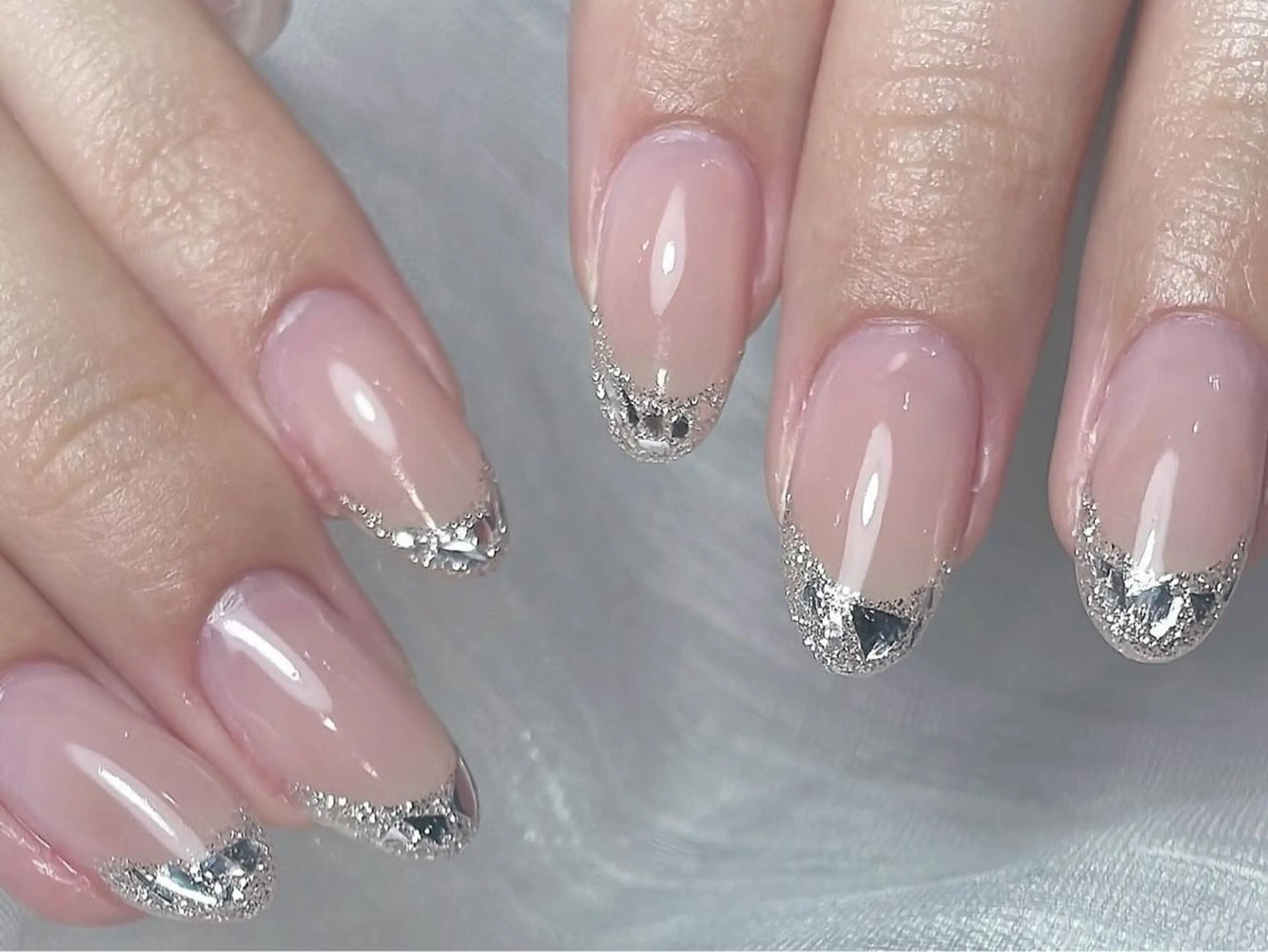 ネイル フレンチネイル ガラスフレンチ ハンドネイル MIYUKI Salonのネイルデザイン