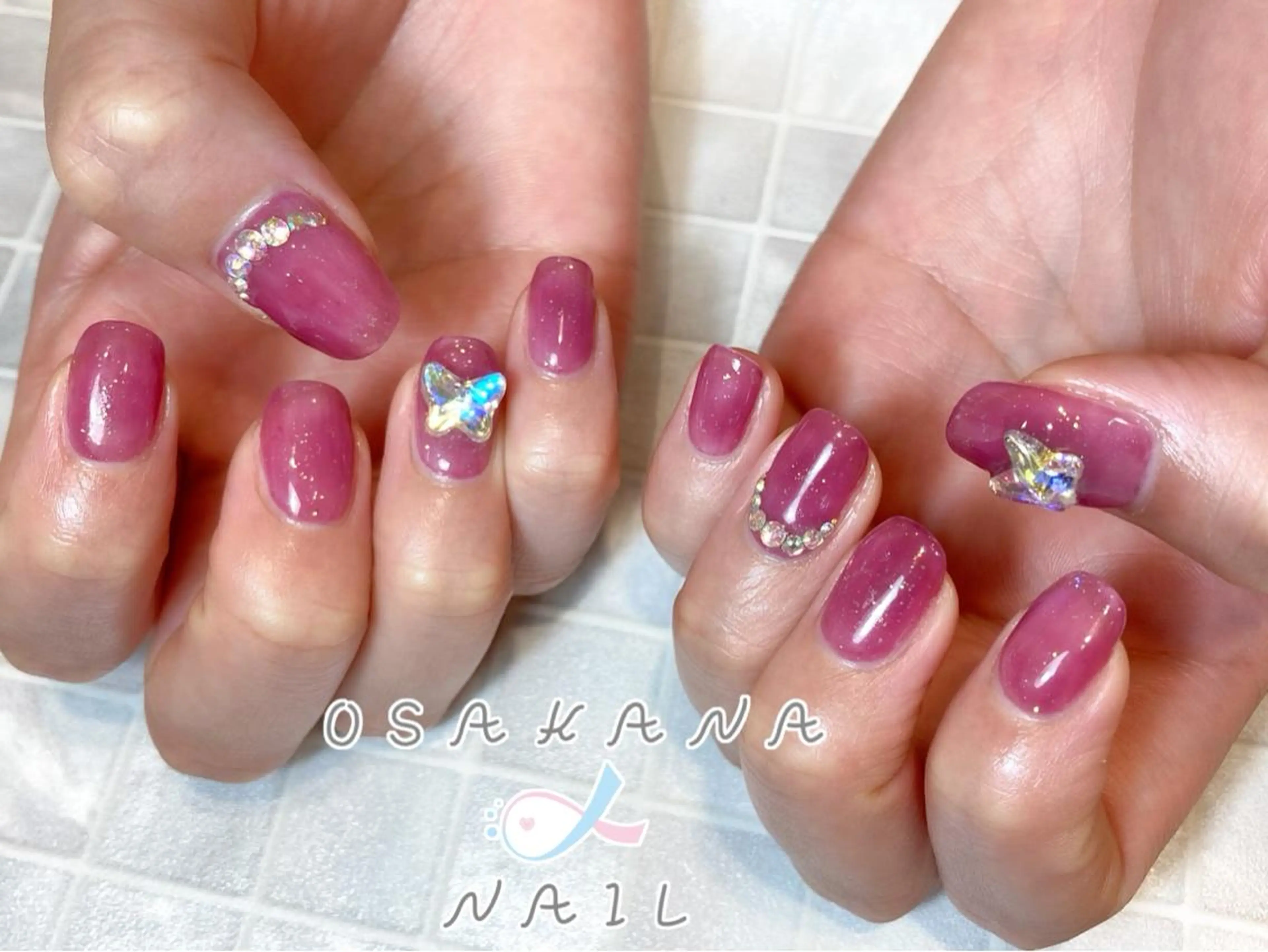 ネイル アートネイル オーロラネイル キラキラネイル 韓国ネイル ストーンネイル ハンドネイル OSAKNA NAIL しおん🐠のネイルデザイン