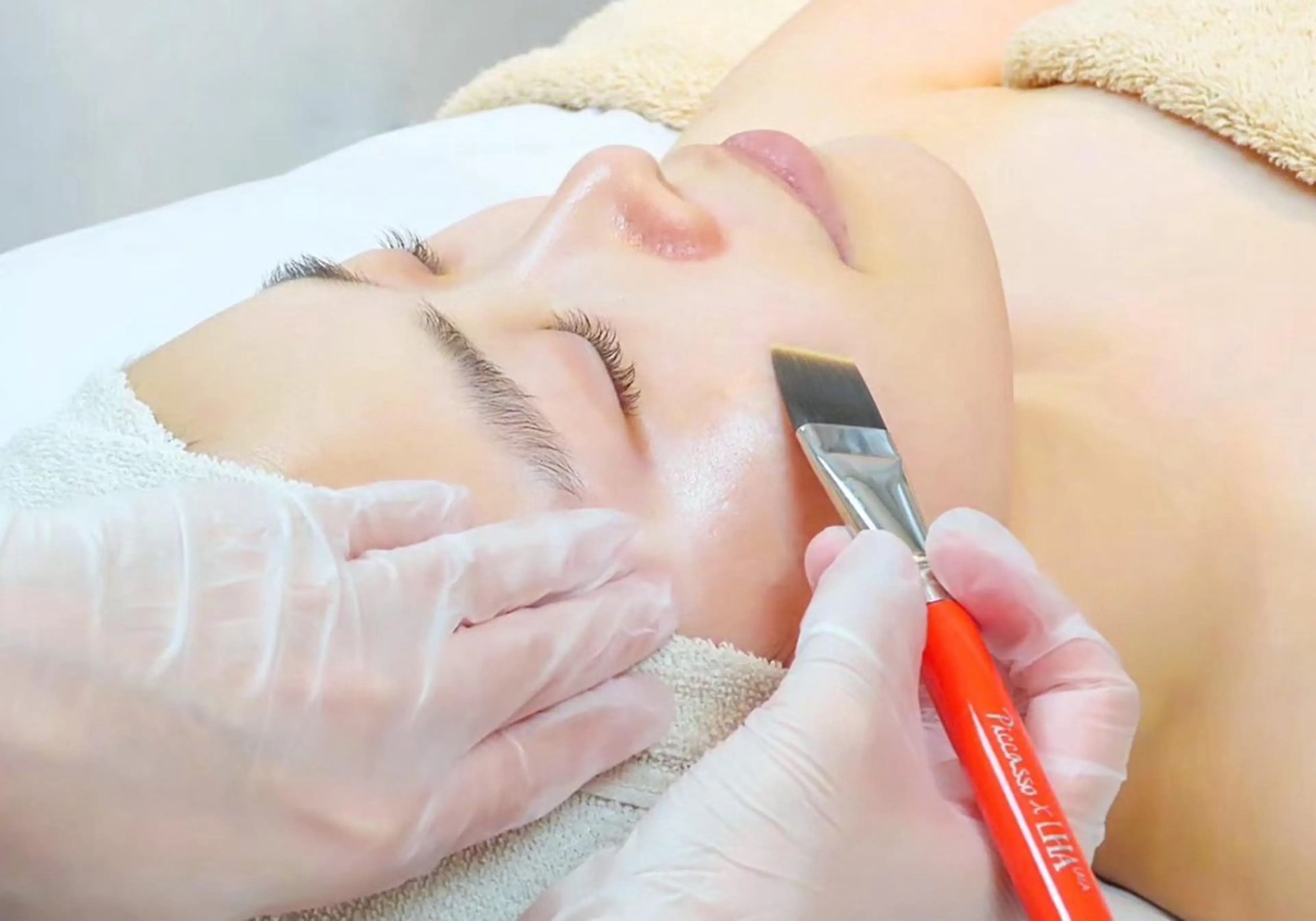 🇰🇷韓国発!【白玉水光肌管理】ララピール×美肌菌パック(顔+首)の写真