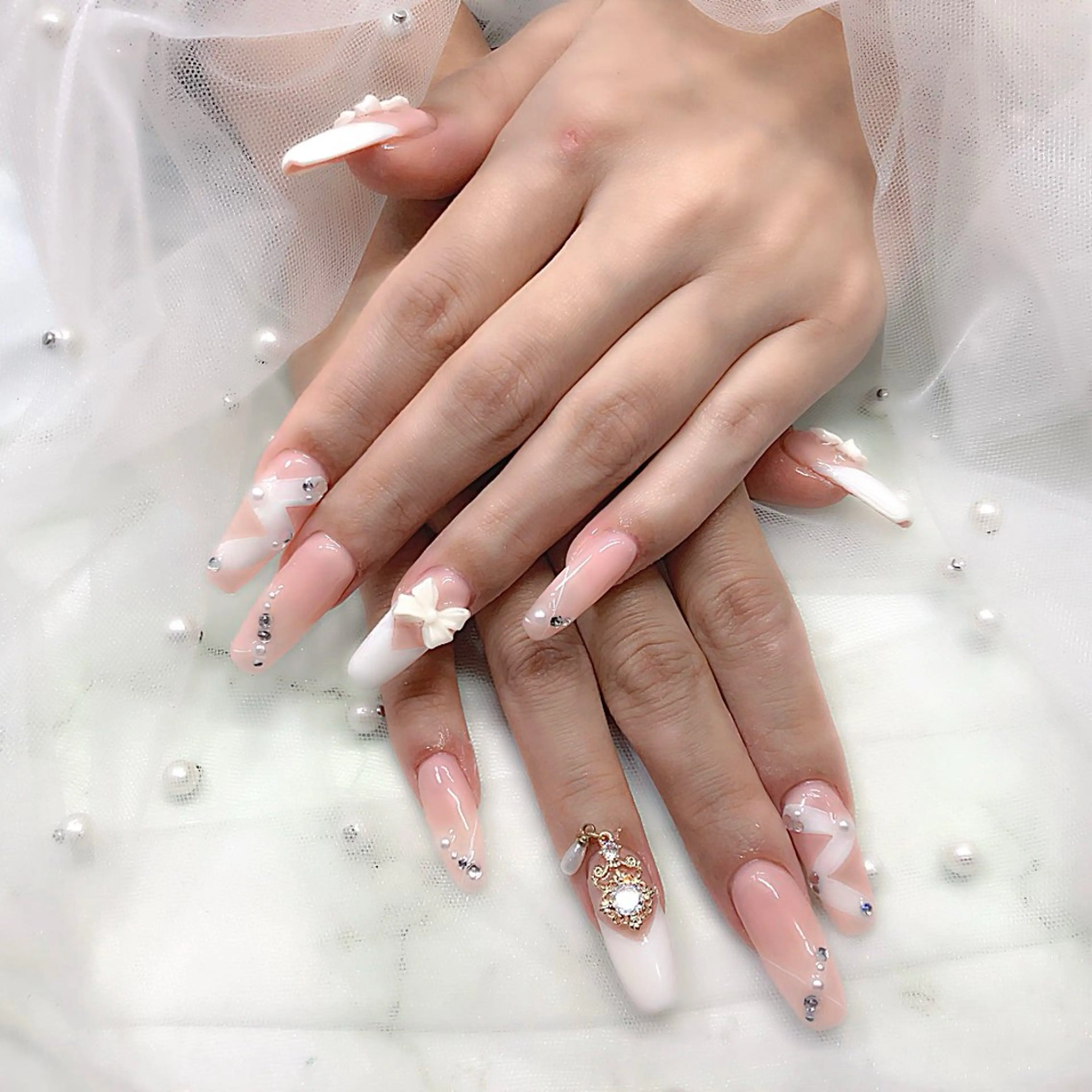 ネイル 中国整体院中の ネイルサロン💅のネイルデザイン