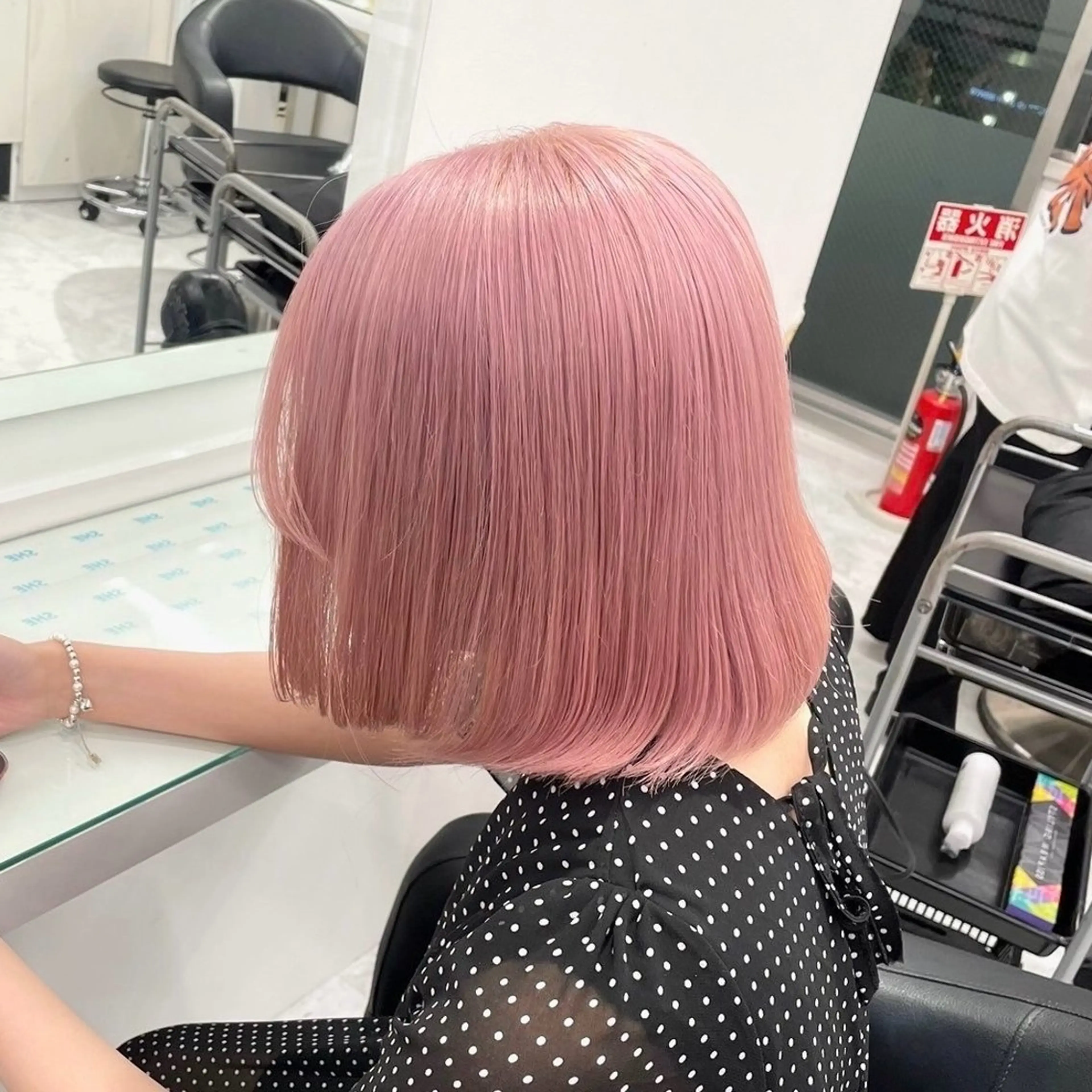 ショート カラー ヘアカラー ヘッドスパ ヘアセット モテガーリー🎀ピン クヘア/SHIONEのヘアスタイル