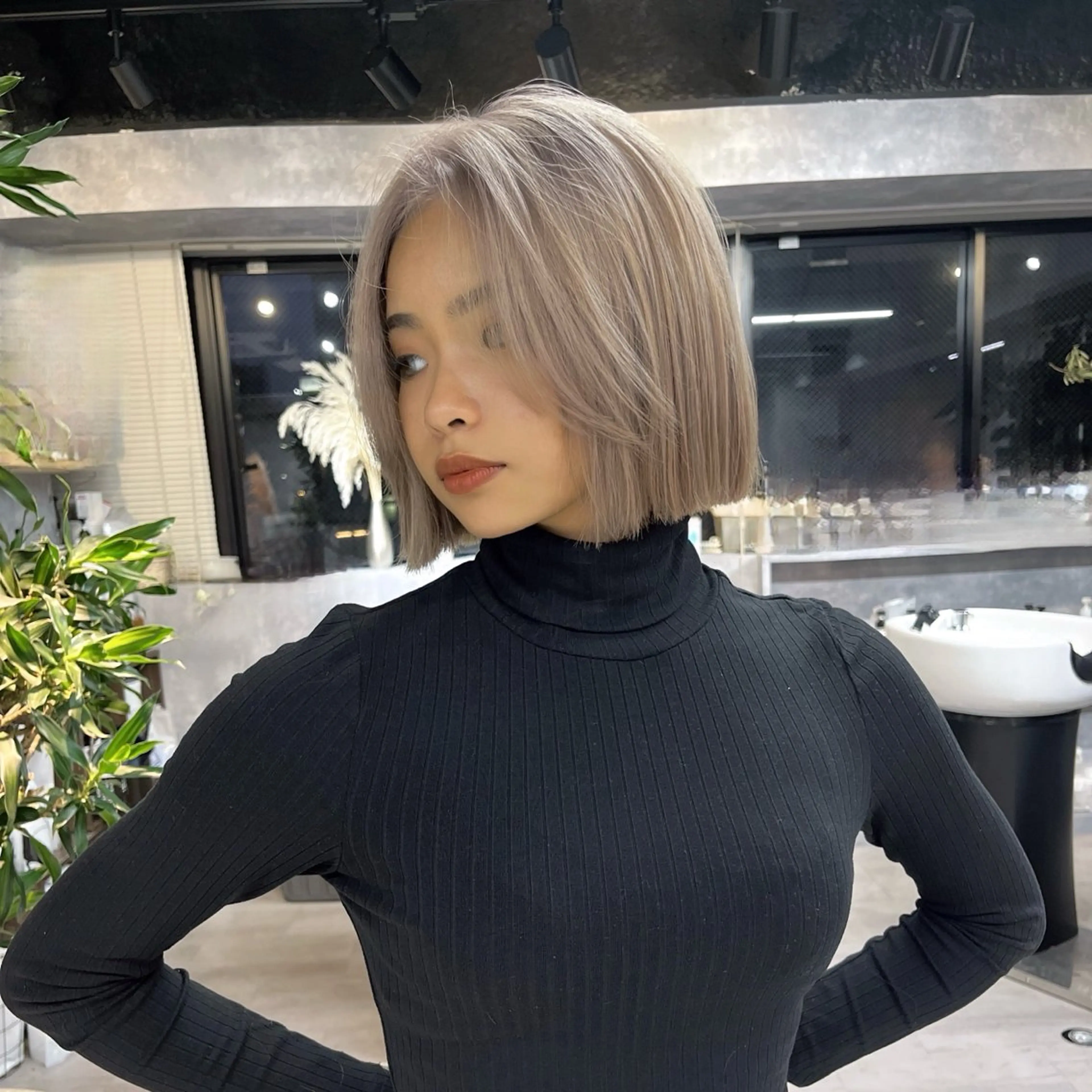 ミディアム カラー .ico所属・宮城 ほのかのヘアスタイル