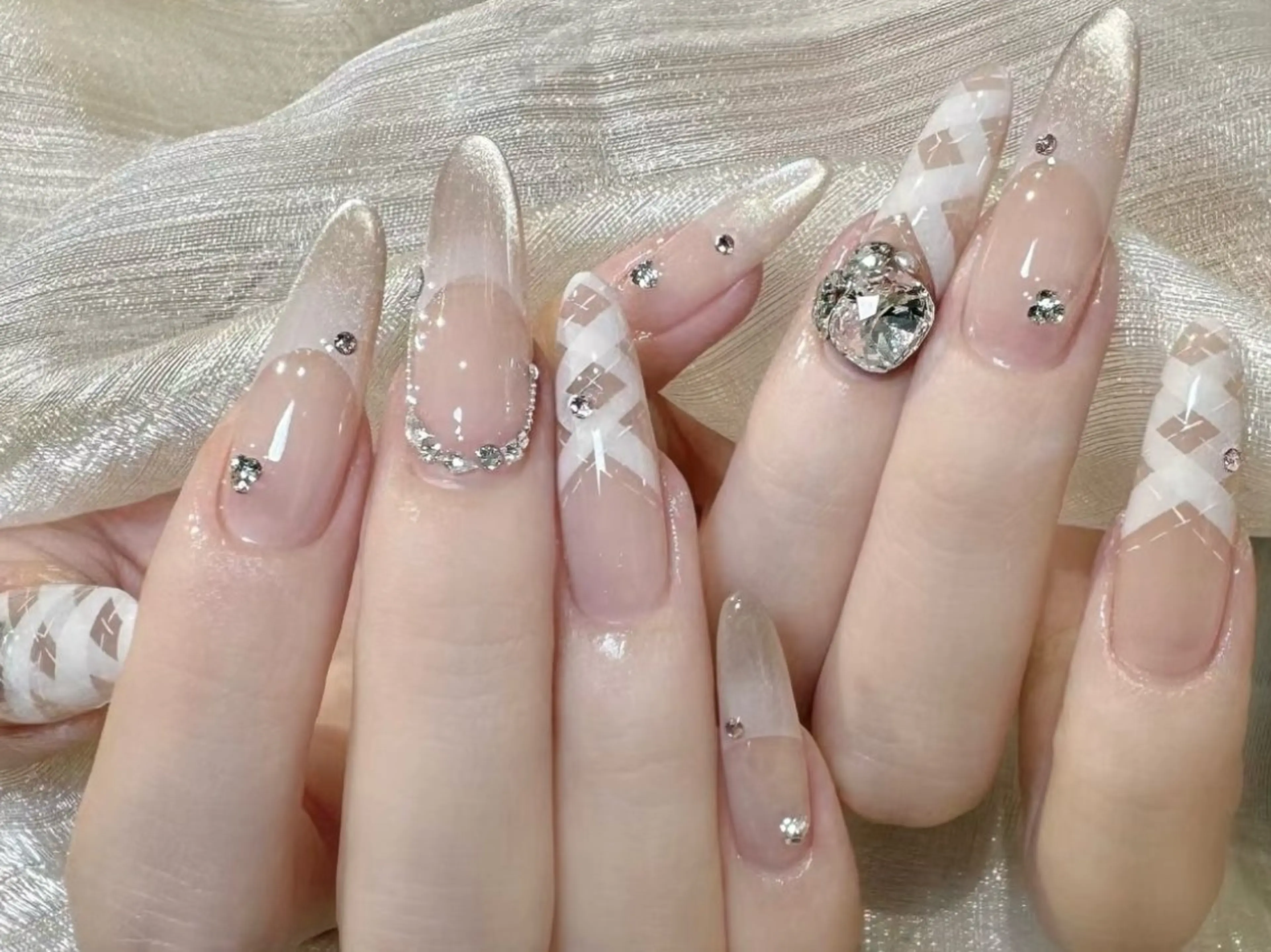 ネイル 長さ出し フレンチネイル グラデーション マグネットネイル マグネットフレンチ ハンドネイル ハンドケア ⭐️Dreamy Nail⭐️のネイルデザイン