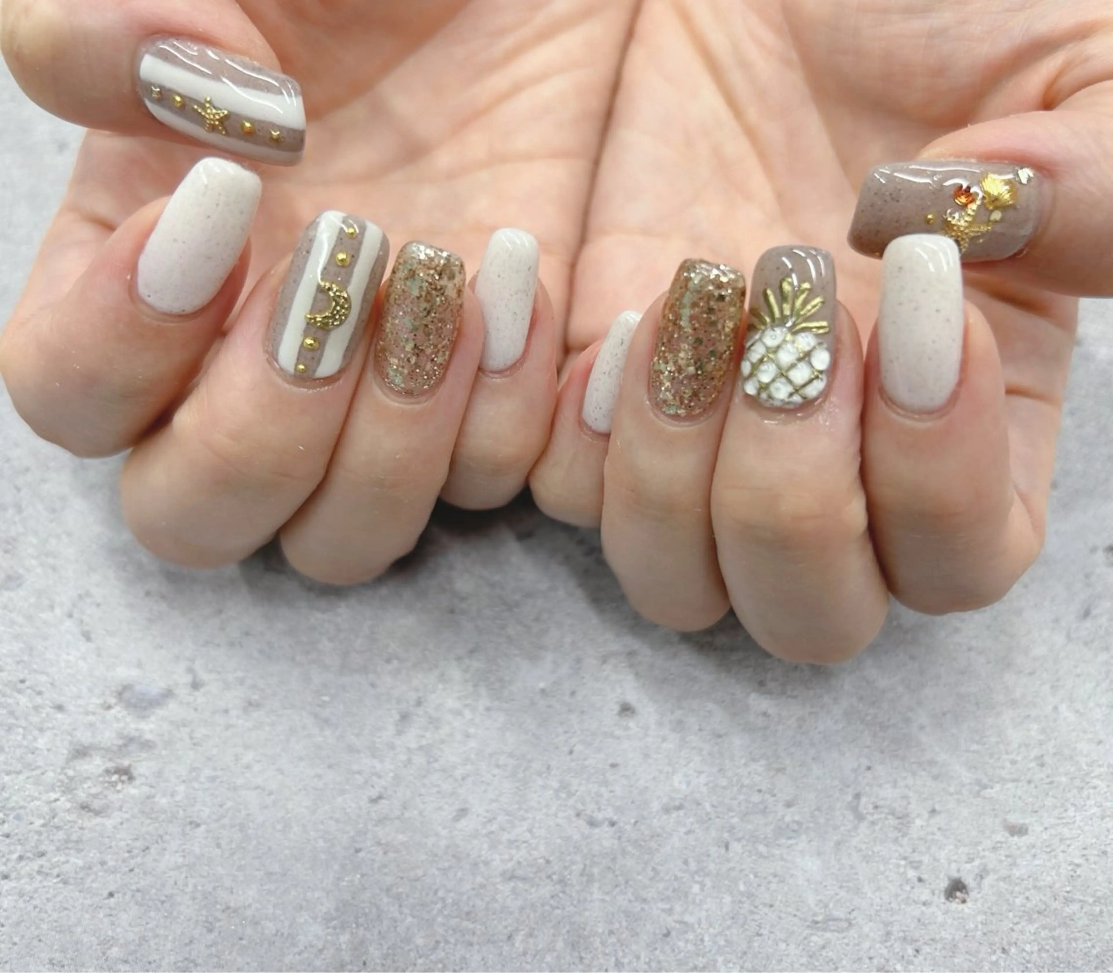 ネイル 夏ネイル ハンドネイル Nail Salon agré所属・agré ネイルサロン　アグレのネイルデザイン