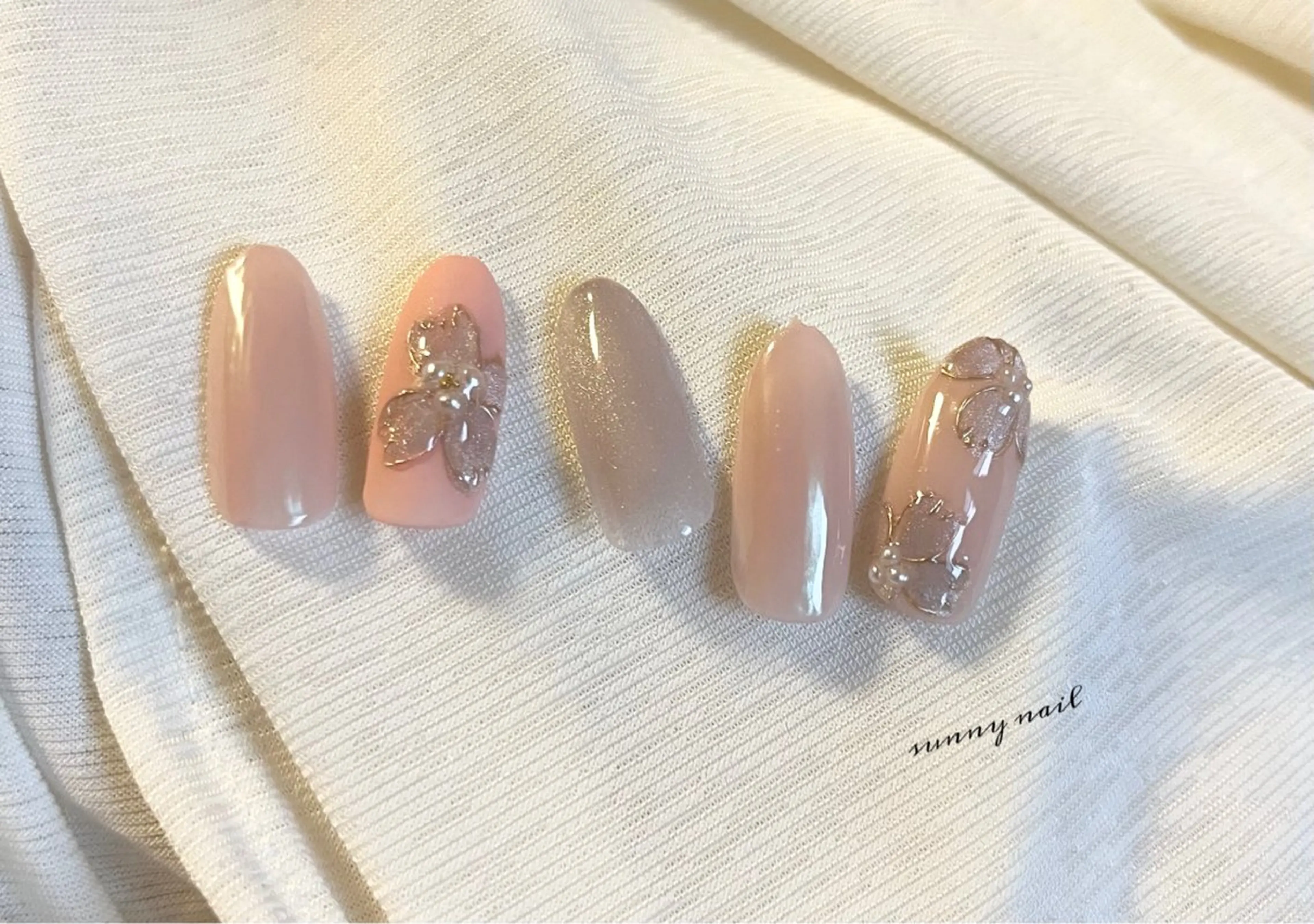 ネイル 桜ネイル ジェルネイル マグネットネイル ミラーネイル パラジェル sunny nailのネイルデザイン