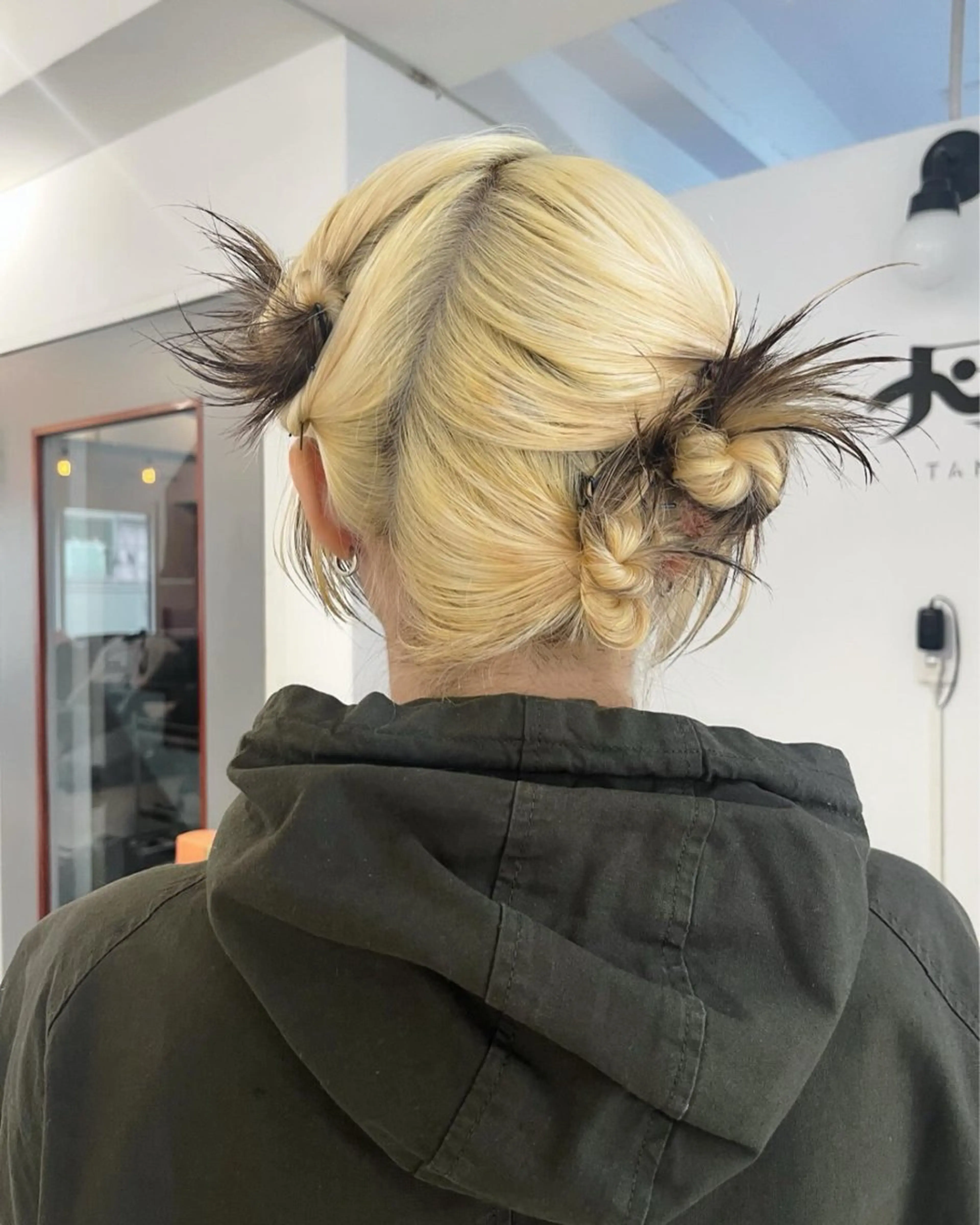 ヘアアレンジ 束所属・毛流れセンターパート Sakiのヘアスタイル