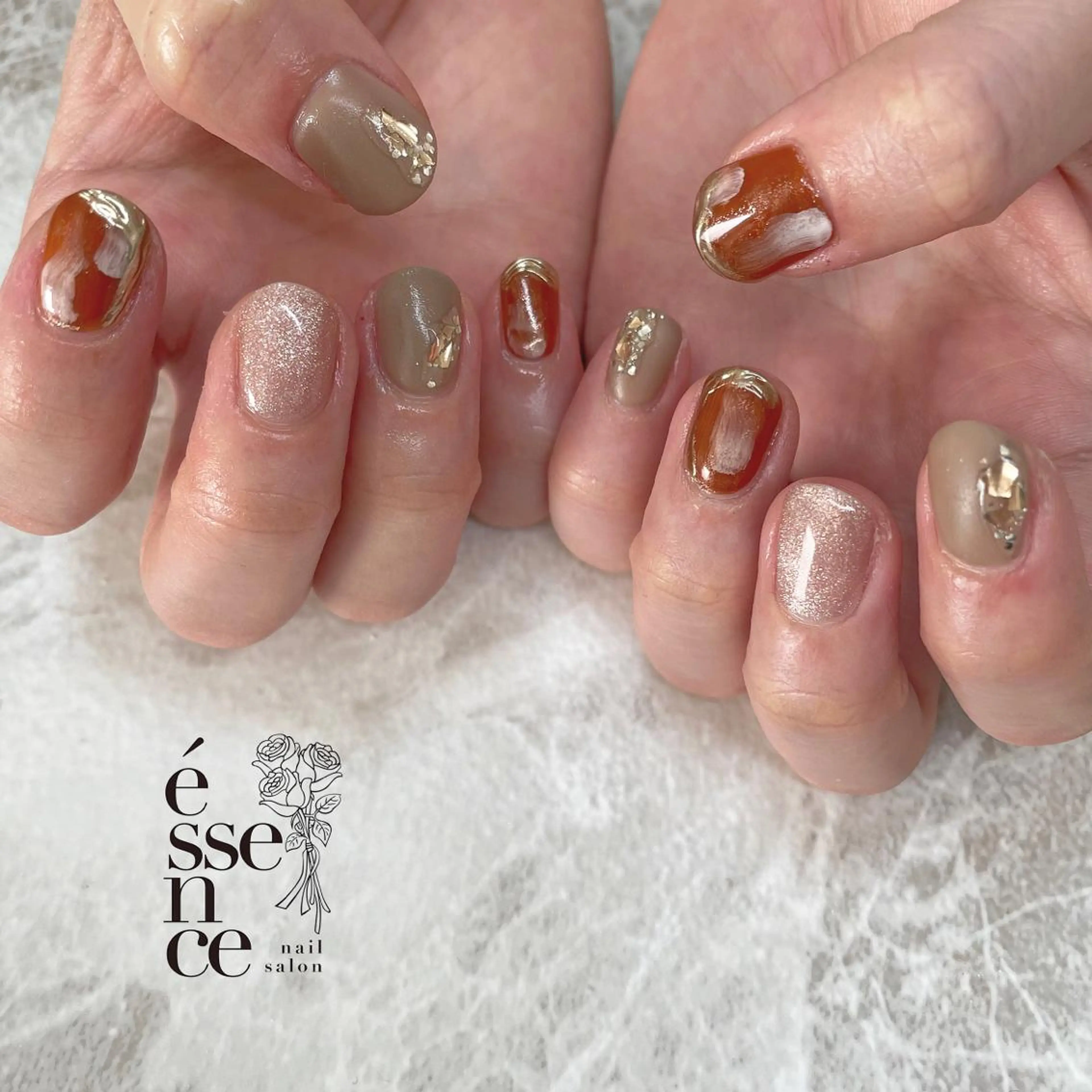 ネイル essence所属・pétit maakoのネイルデザイン