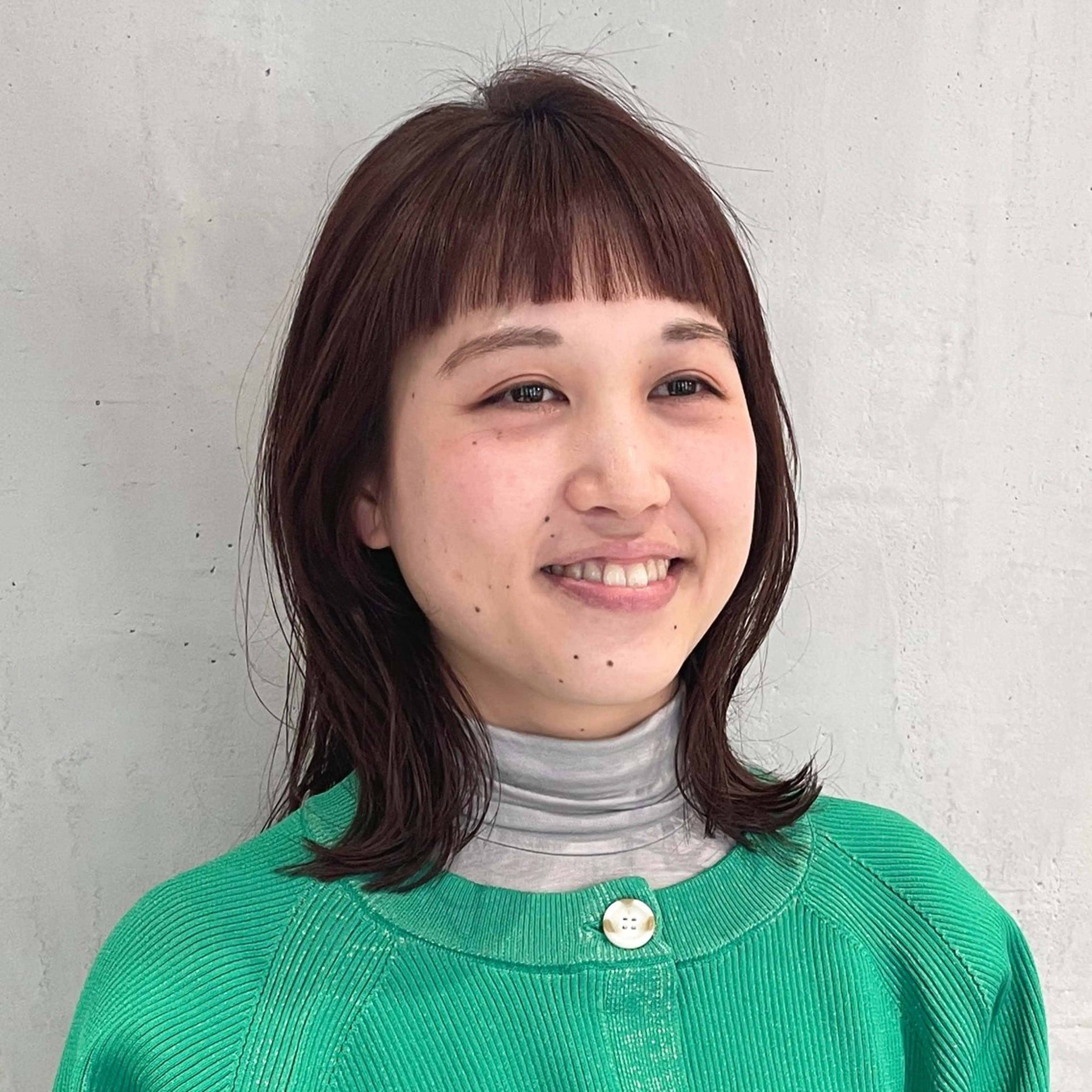 ミディアム カラー ハイライトカラー ハイライト オン眉 ヘアカラー トリートメント DX SHARE SALON所属・ツヤ感白髪ぼかし KEIKOのヘアスタイル