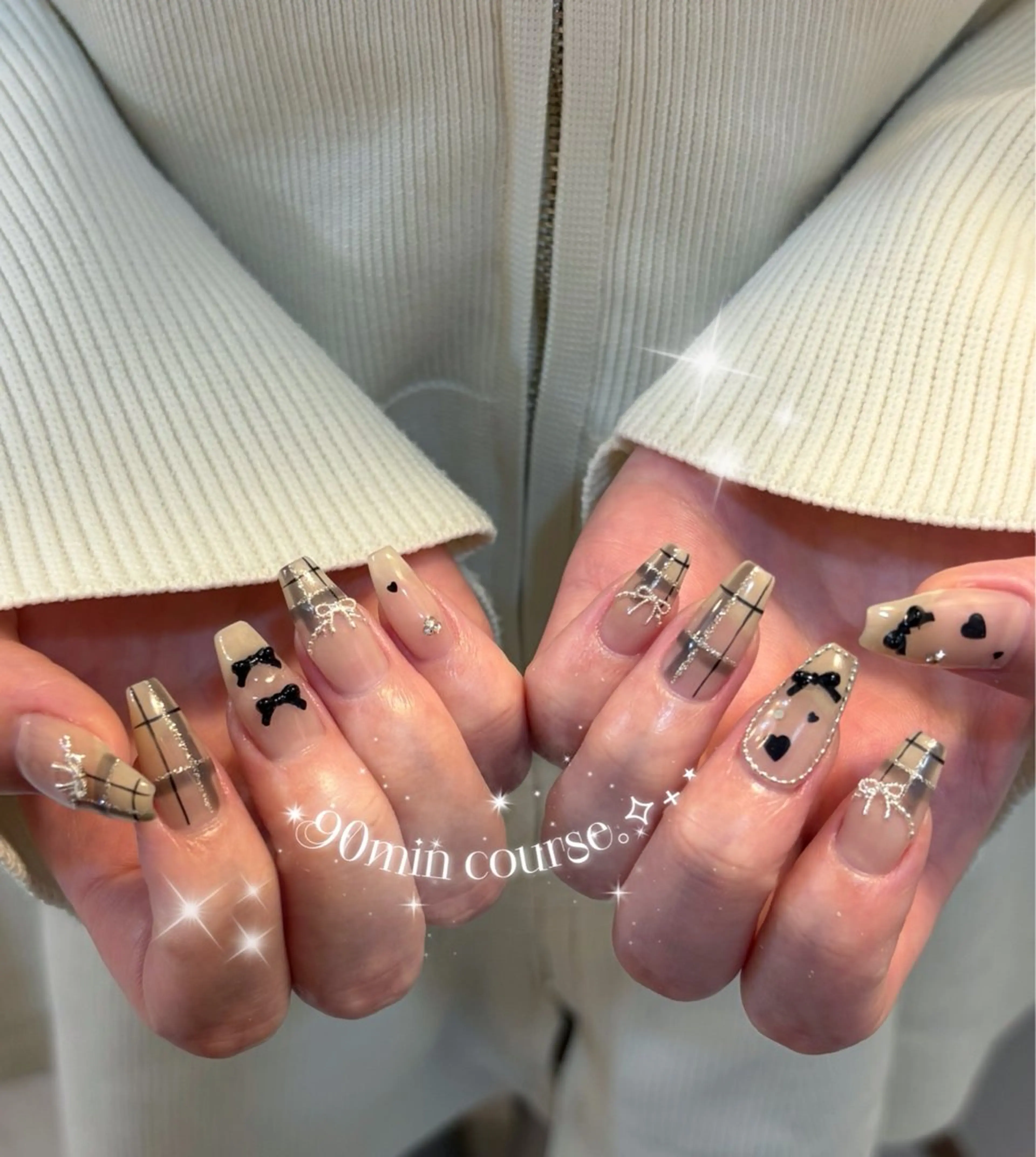 ネイル ハンドネイル ViViA momokaのネイルデザイン