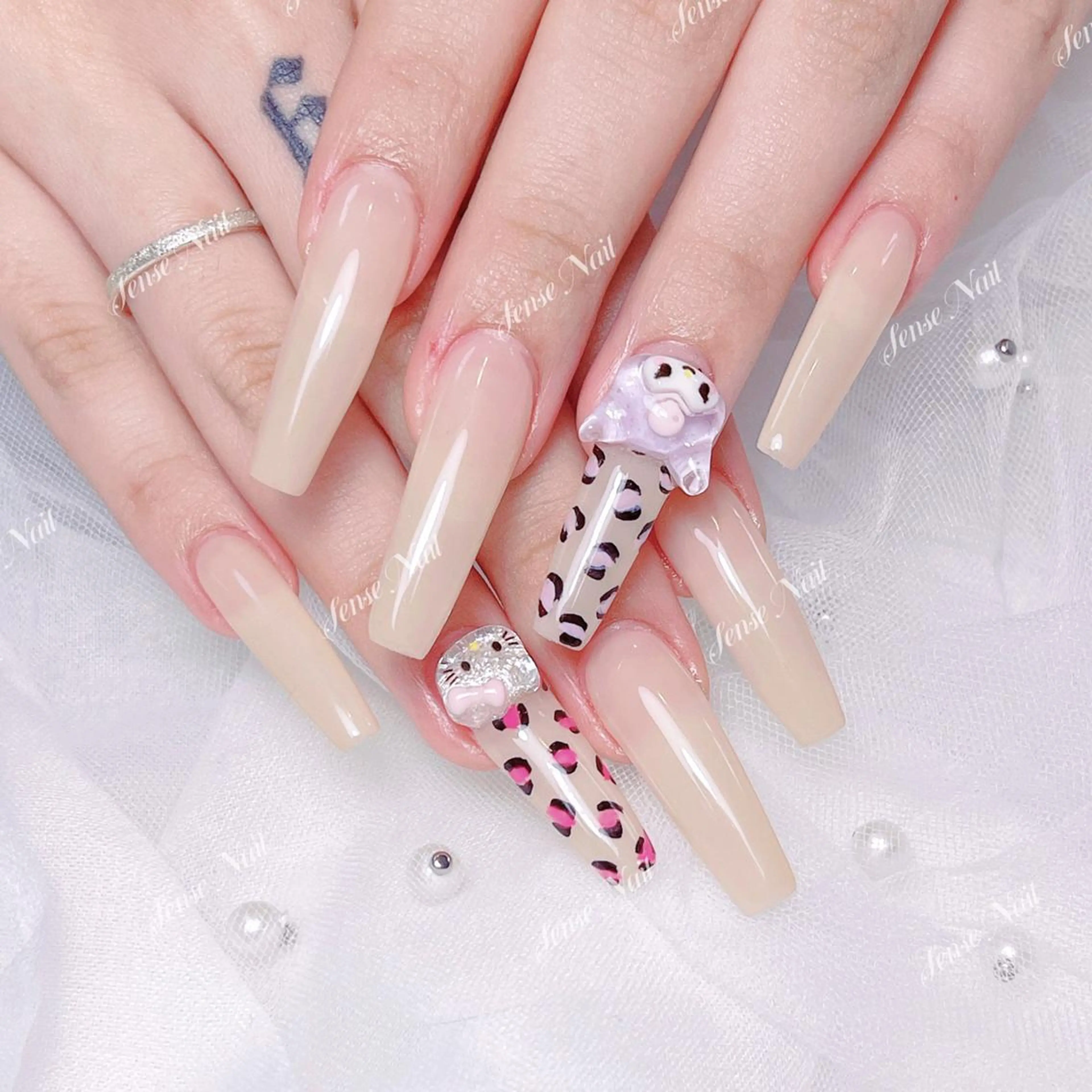 ネイル ハンドネイル Bunny 🐰のネイルデザイン