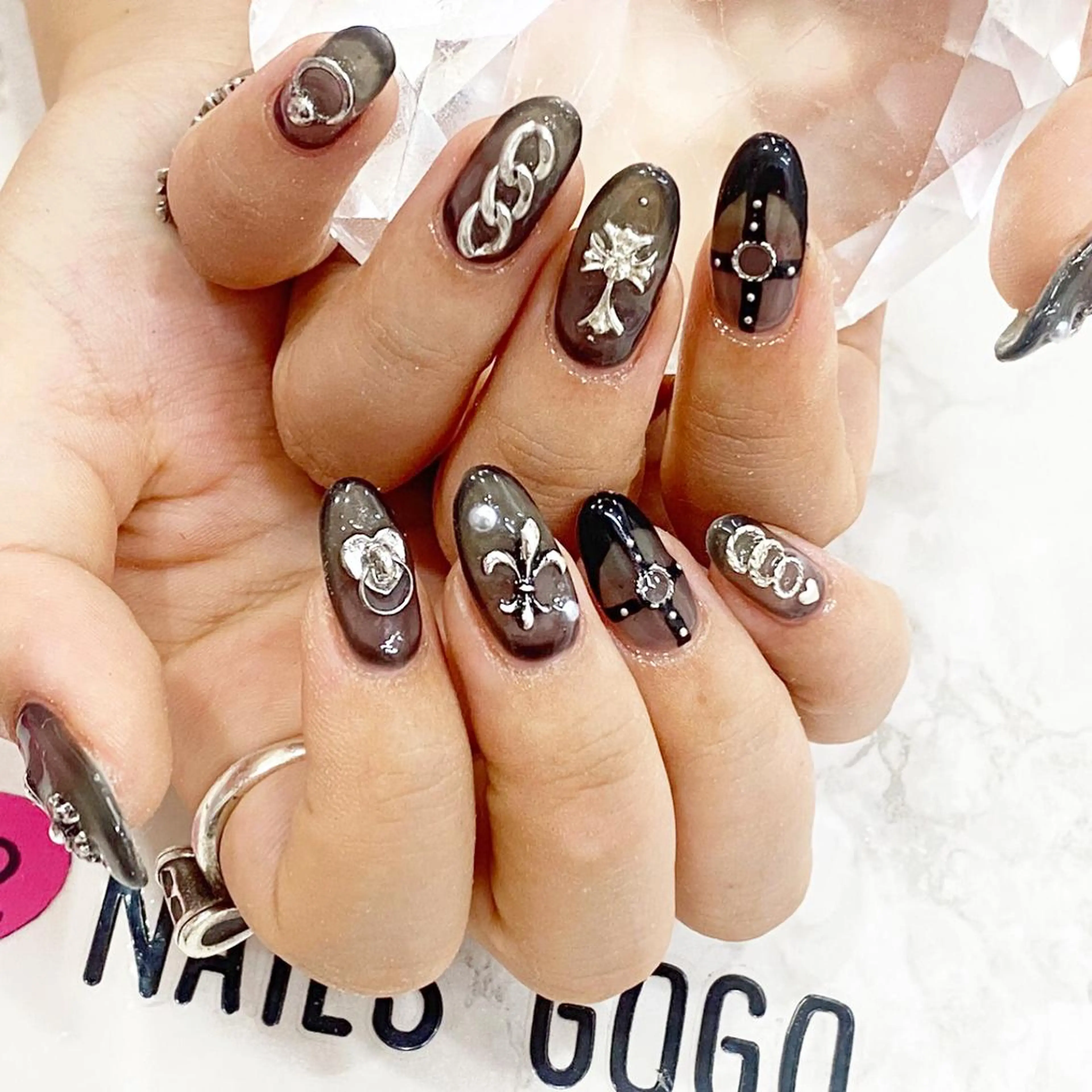 ミディアム カラー メンズ キッズ ネイル NAILSGOGO shibuyaのネイルデザイン