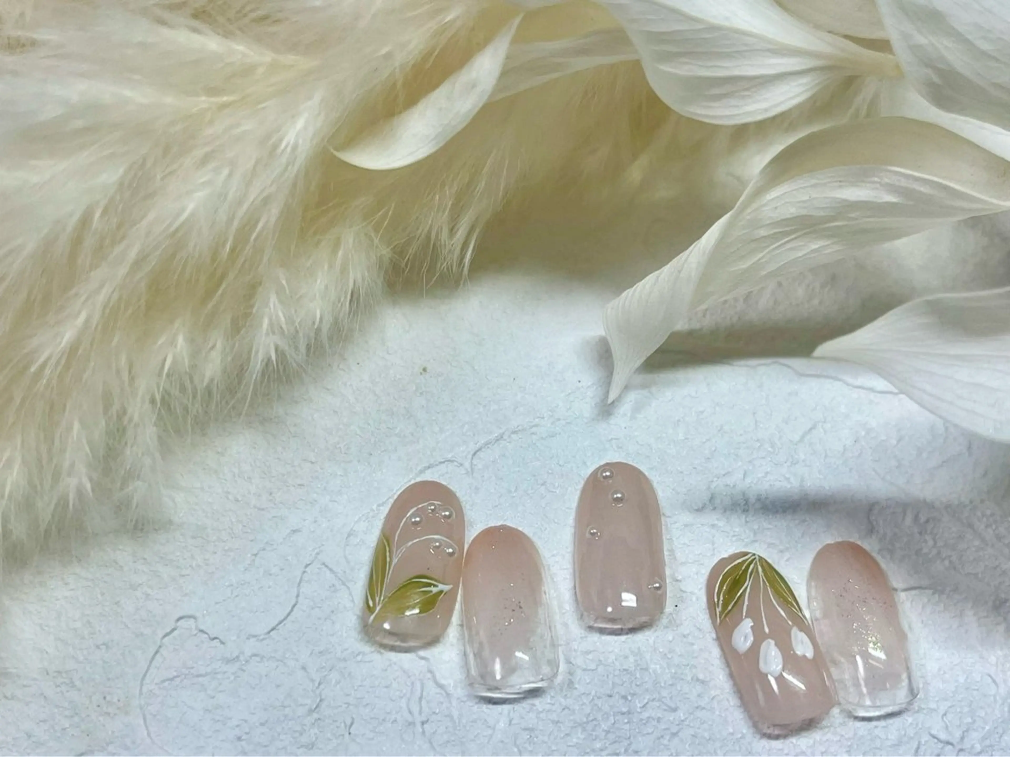 ネイル オーロラネイル フットネイル フレンチネイル ジェルネイル マグネットネイル kiki nail たまプラーザのネイルデザイン
