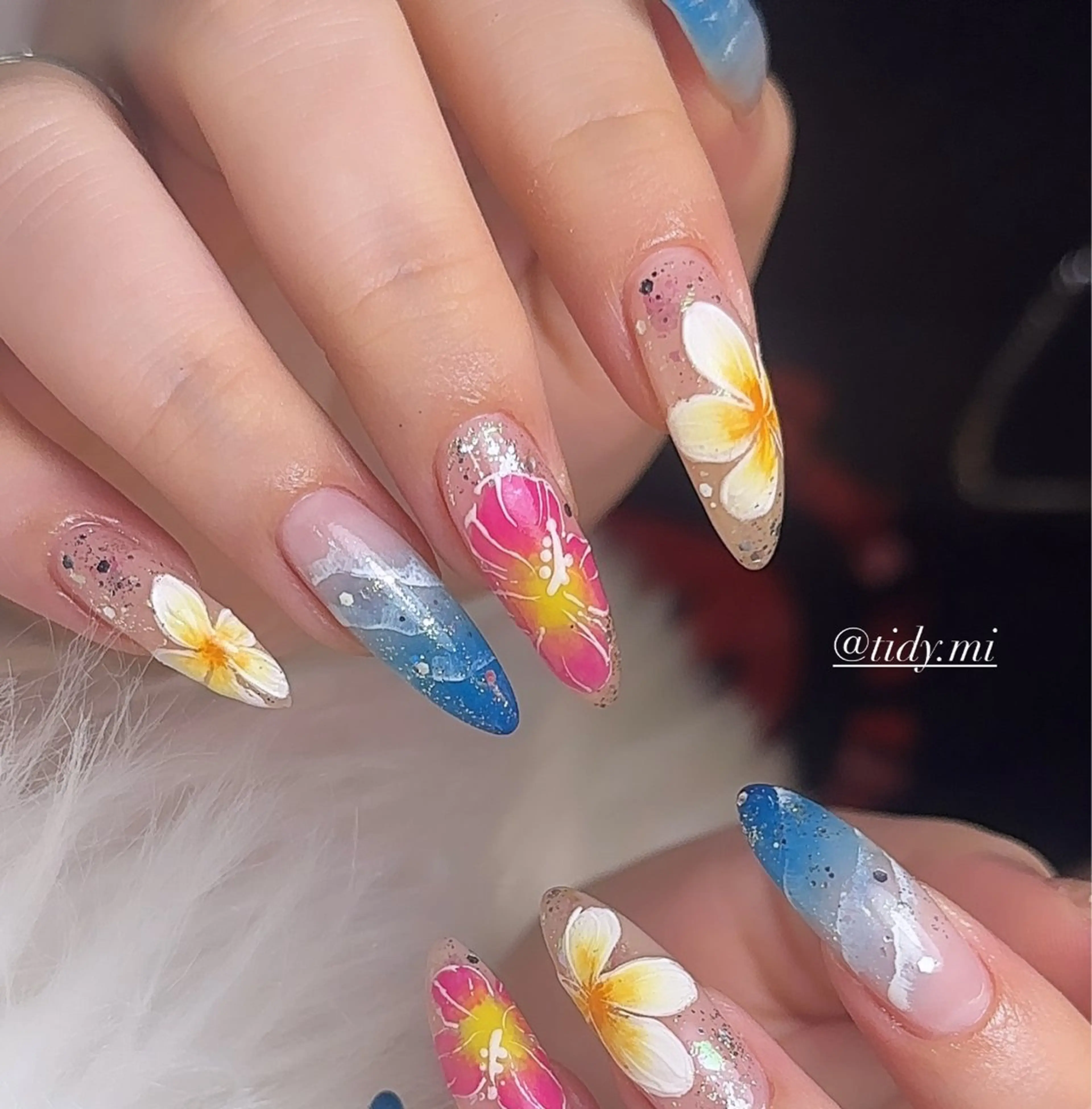 ネイル ジェルネイル TIDY M&Mのネイルデザイン