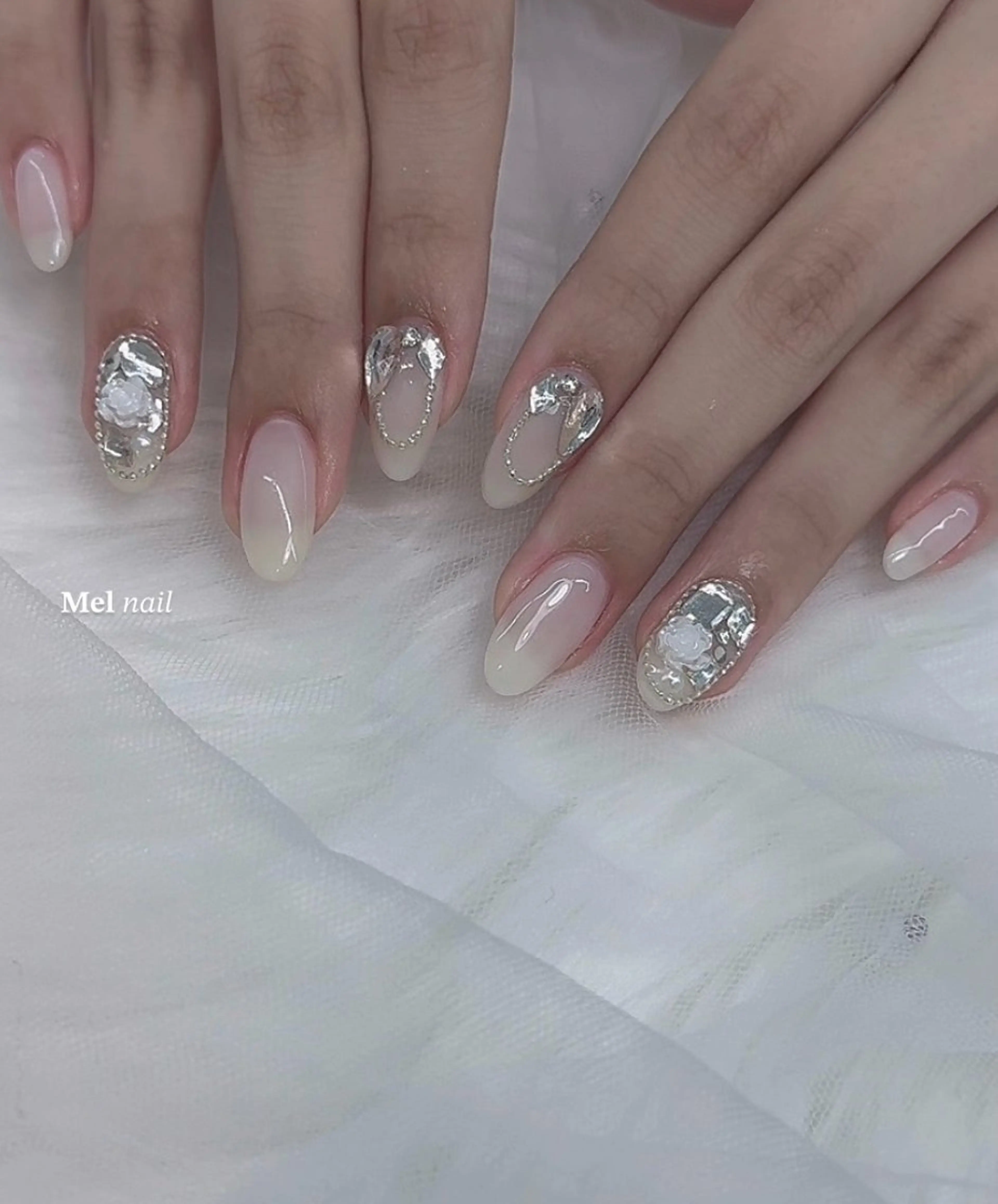 ネイル Mel所属・𝐌𝐞𝐥 𝐧𝐚𝐢𝐥のネイルデザイン