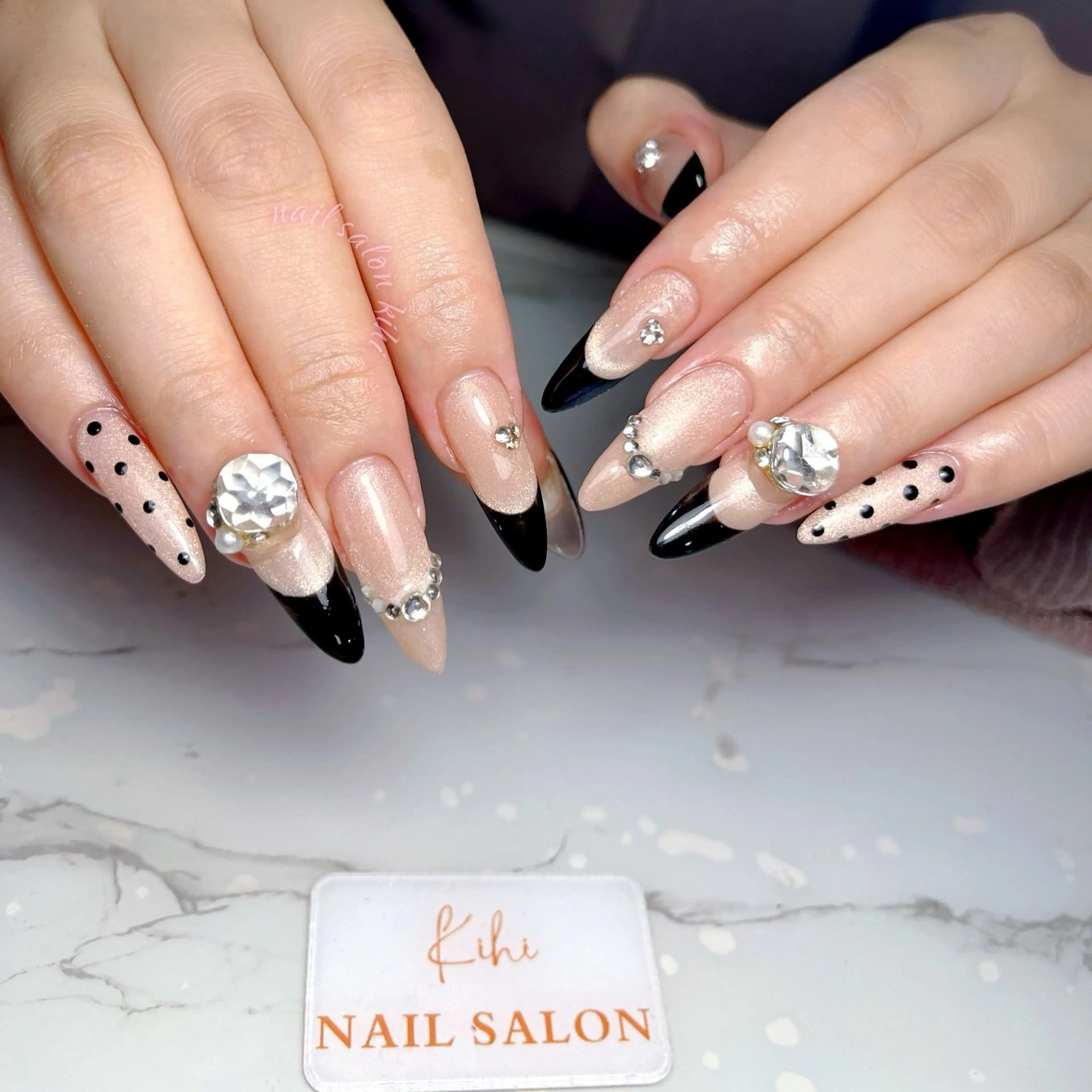 ネイル アートネイル フレンチネイル ジェルネイル グラデーション 韓国ネイル ハンドネイル ハンドケア さくら💮💮 【オフ無料】のネイルデザイン