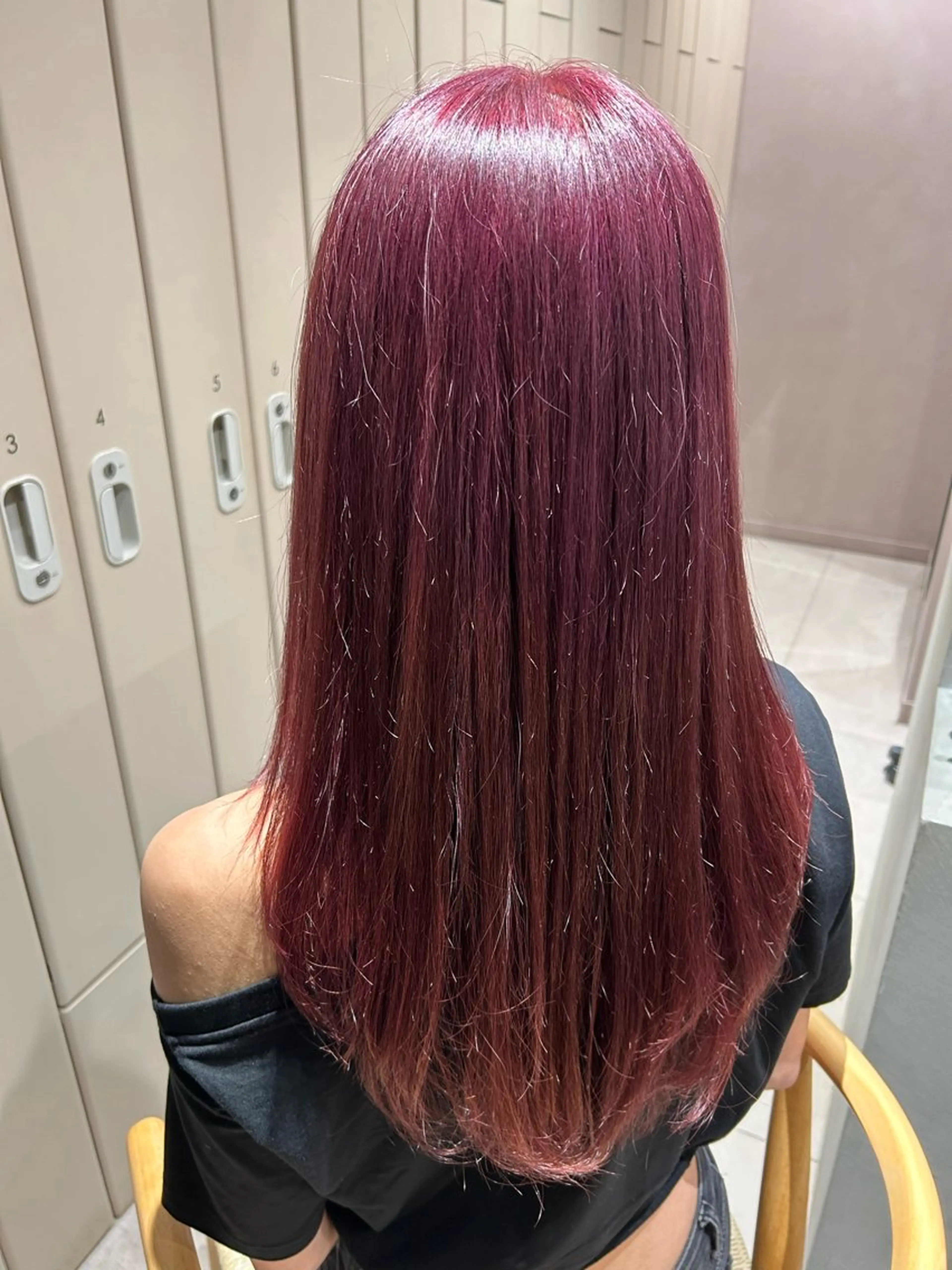 ロング ヘアカラー ここな Un amiのヘアスタイル