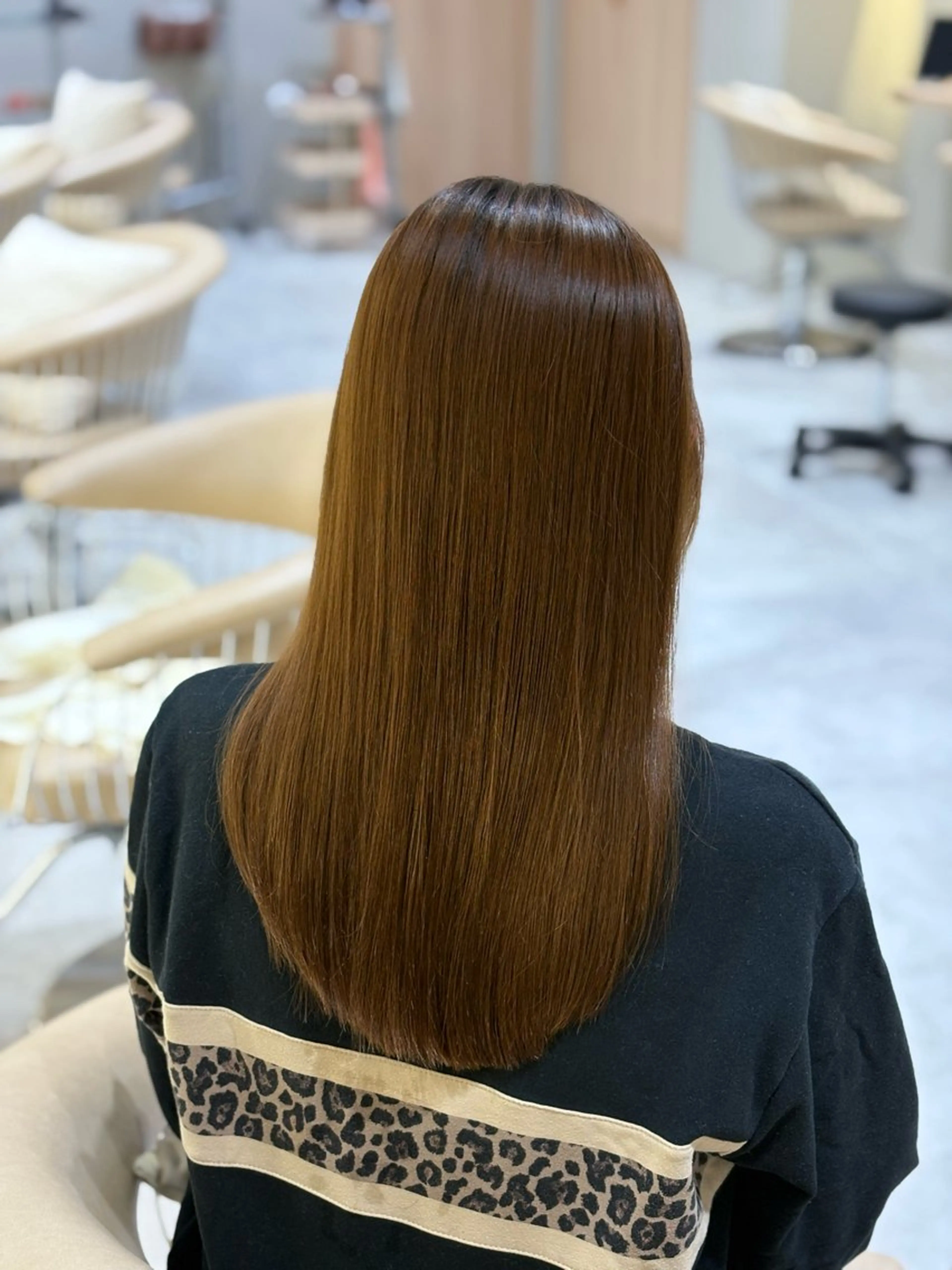 ダメージレス縮毛矯正＋Aujua4stepトリートメント✨️(鎖骨​〜​鎖骨下2cmの方限定)の写真
