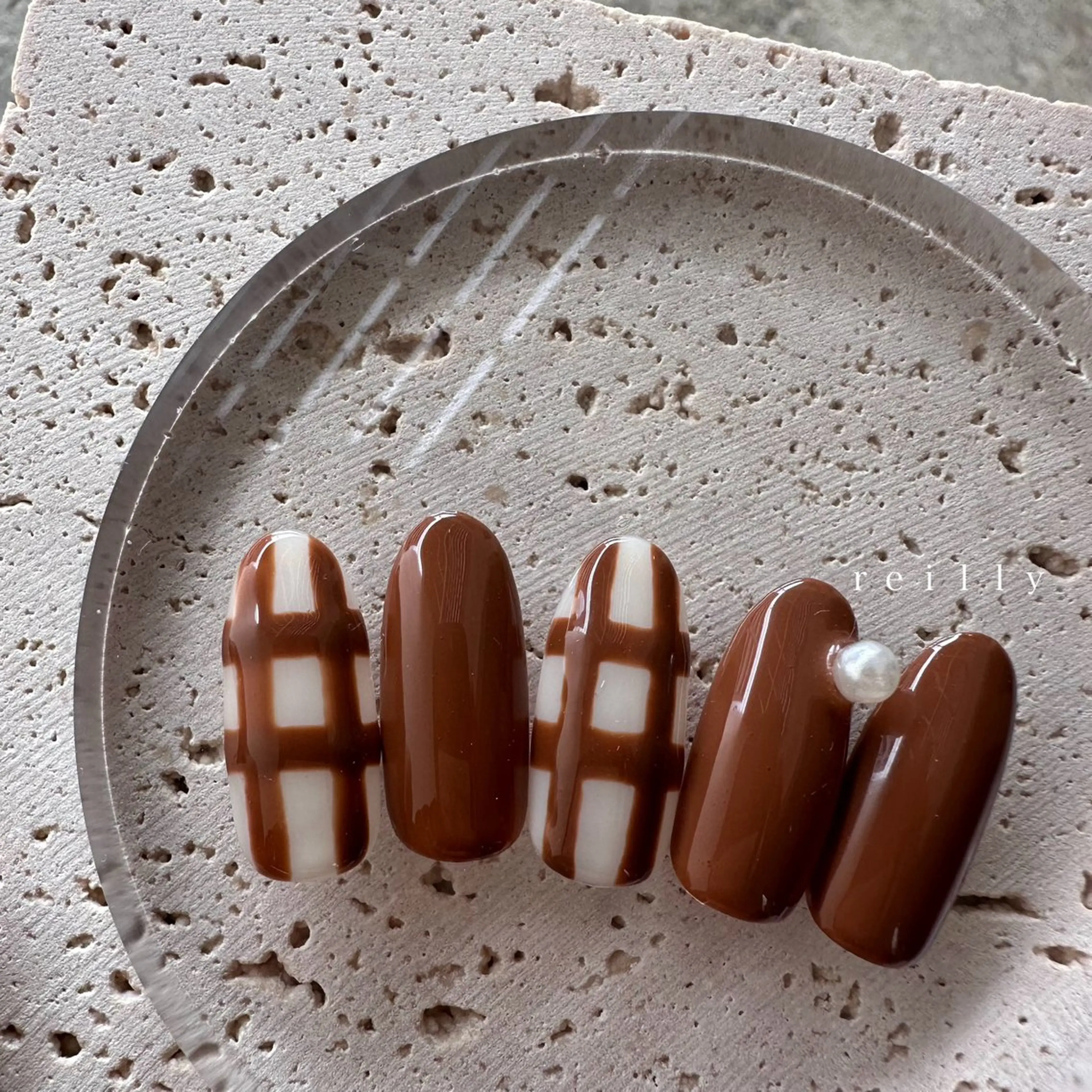 ネイル チークネイル クリアネイル フットネイル フレンチネイル ジェルネイル ハンドネイル Reilly nail.所属・Reillynail レイリーネイルのネイルデザイン