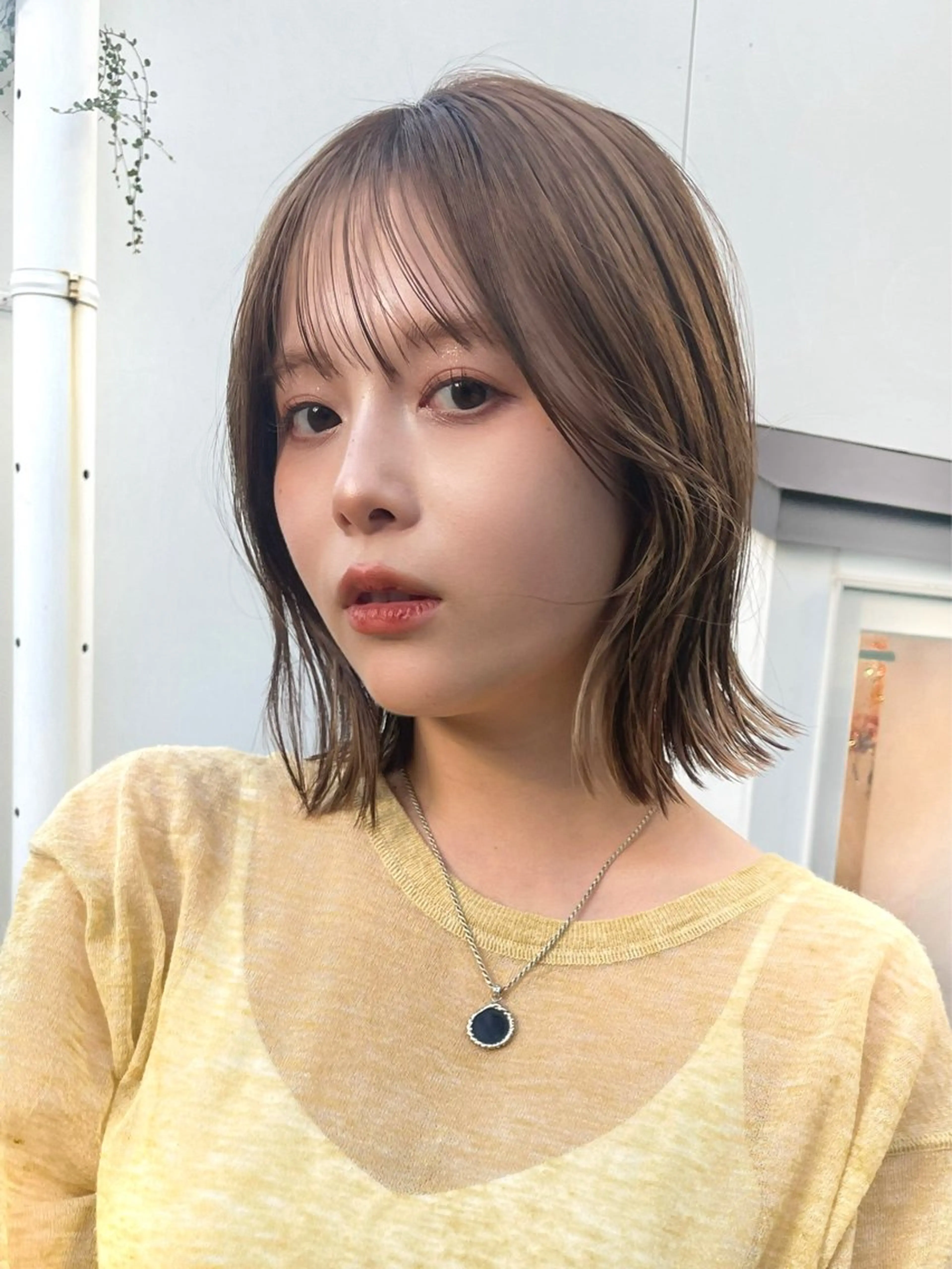 ミディアム カラー 切りっぱなしボブ ボブレイヤー ボブ くびれヘア 顔まわりレイヤー カット ヘアカラー 結べるレイヤーボブ くびれLady表参道のヘアスタイル