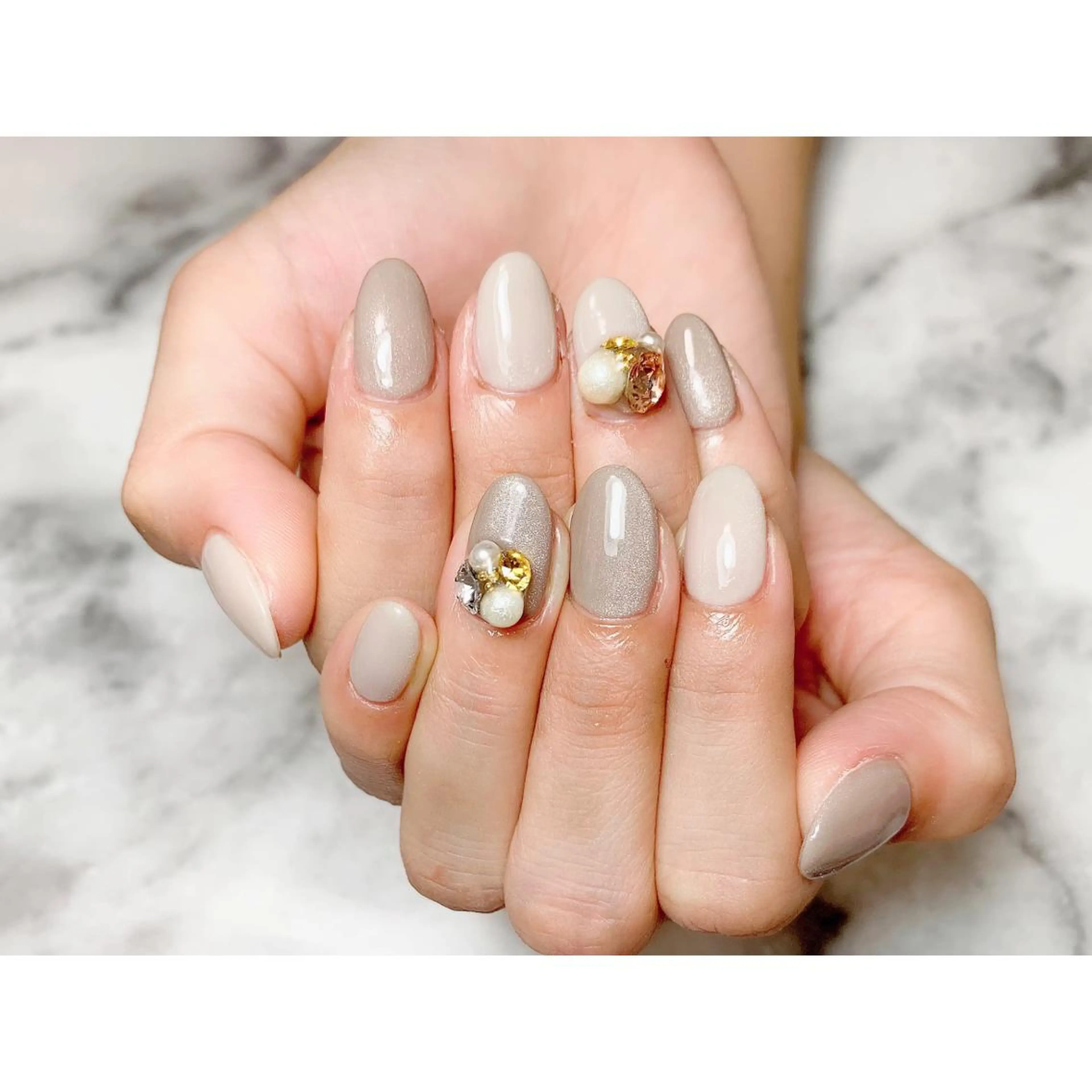 ネイル マグネットネイル nailsalon maluriのネイルデザイン
