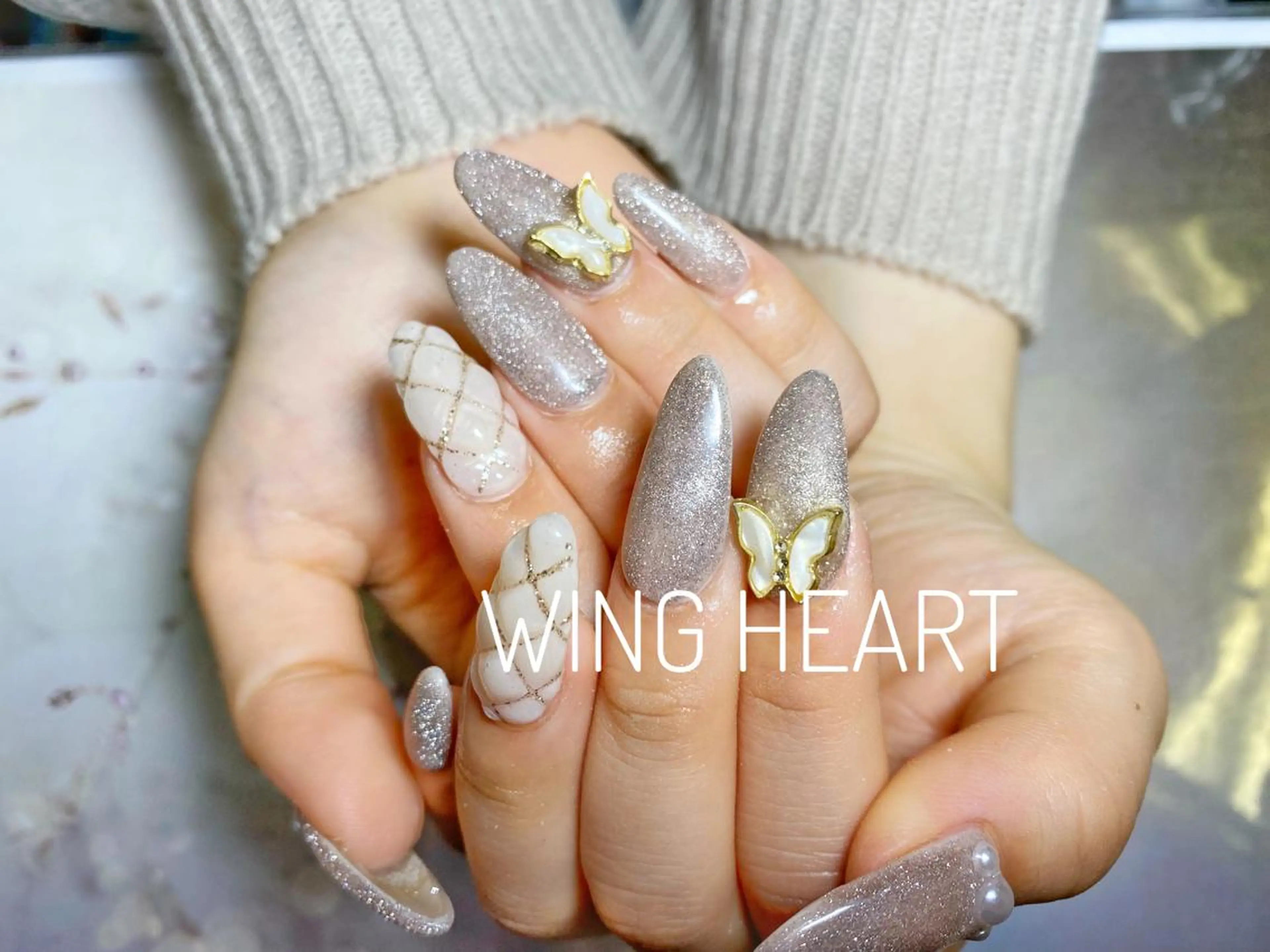 ネイル ハンドネイル O. AKINAのネイルデザイン