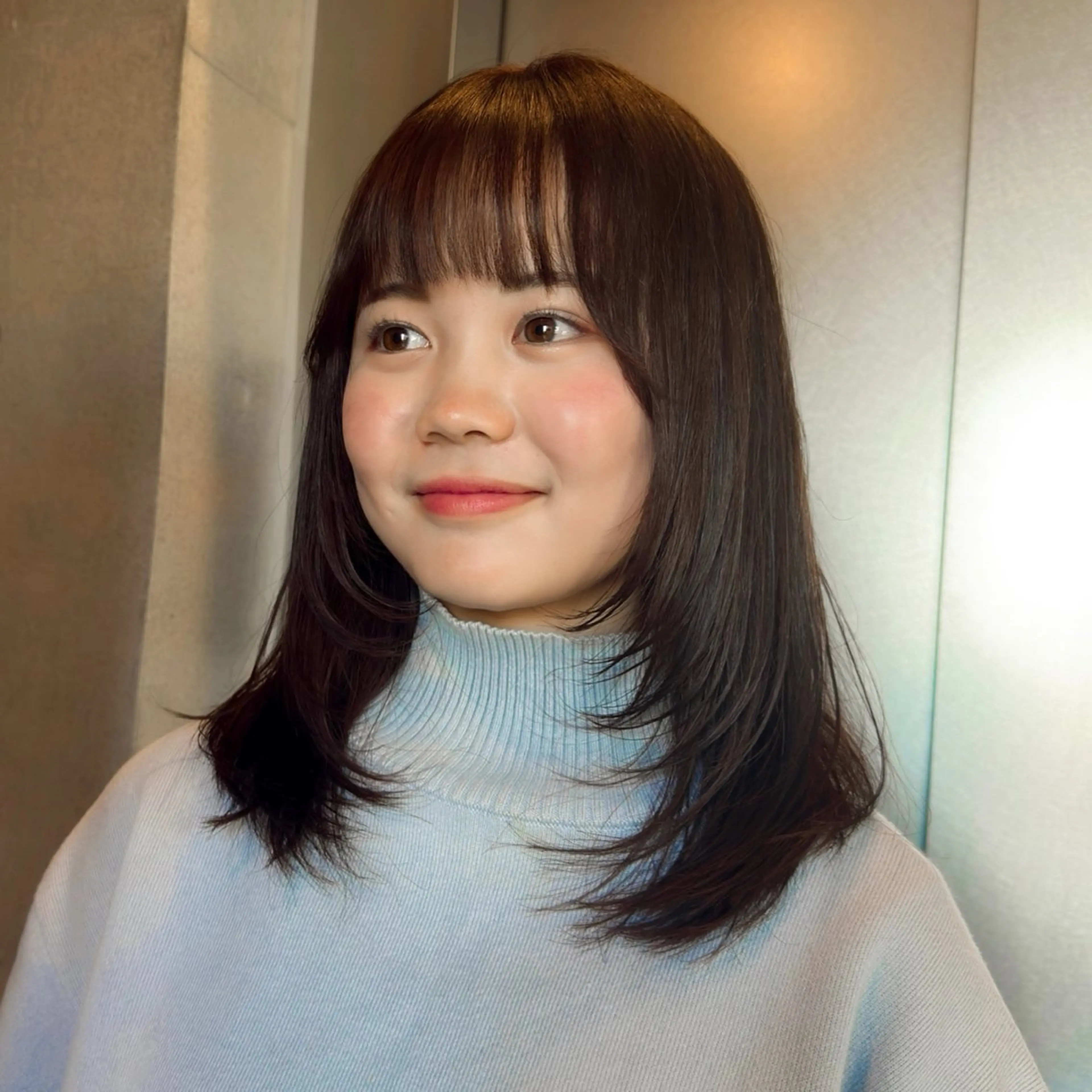 ミディアム カラー ブラウンカラー レイヤーカット カット ヘアカラー トリートメント 透明感/血色カラー/ 似合せレイヤー/ゆいのヘアスタイル