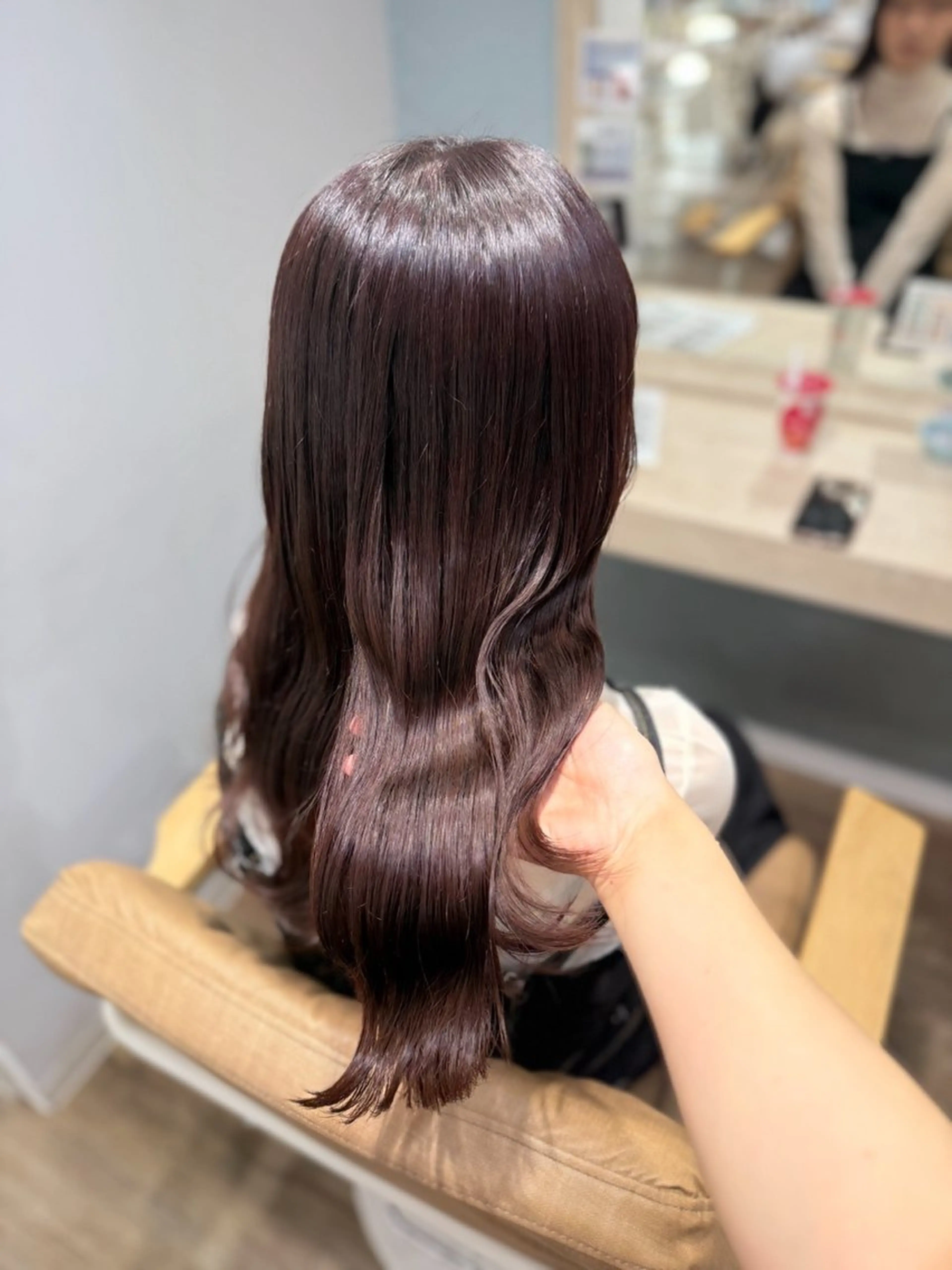 ロング カット ヘアカラー トリートメント ピンク・ラベンダー/ レイヤー/NANAのヘアスタイル