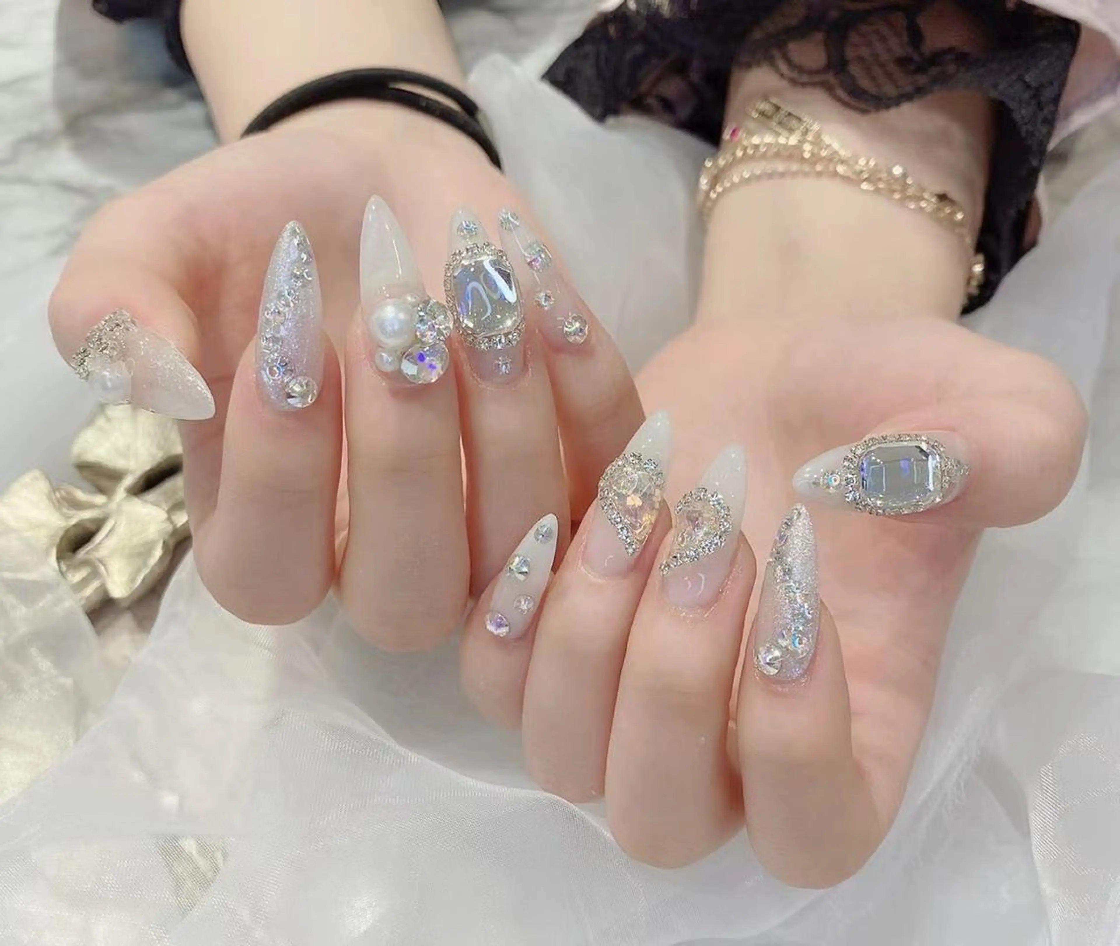 ネイル クリアネイル ラメ(グリッター) ストーンネイル Babarla Nailのネイルデザイン