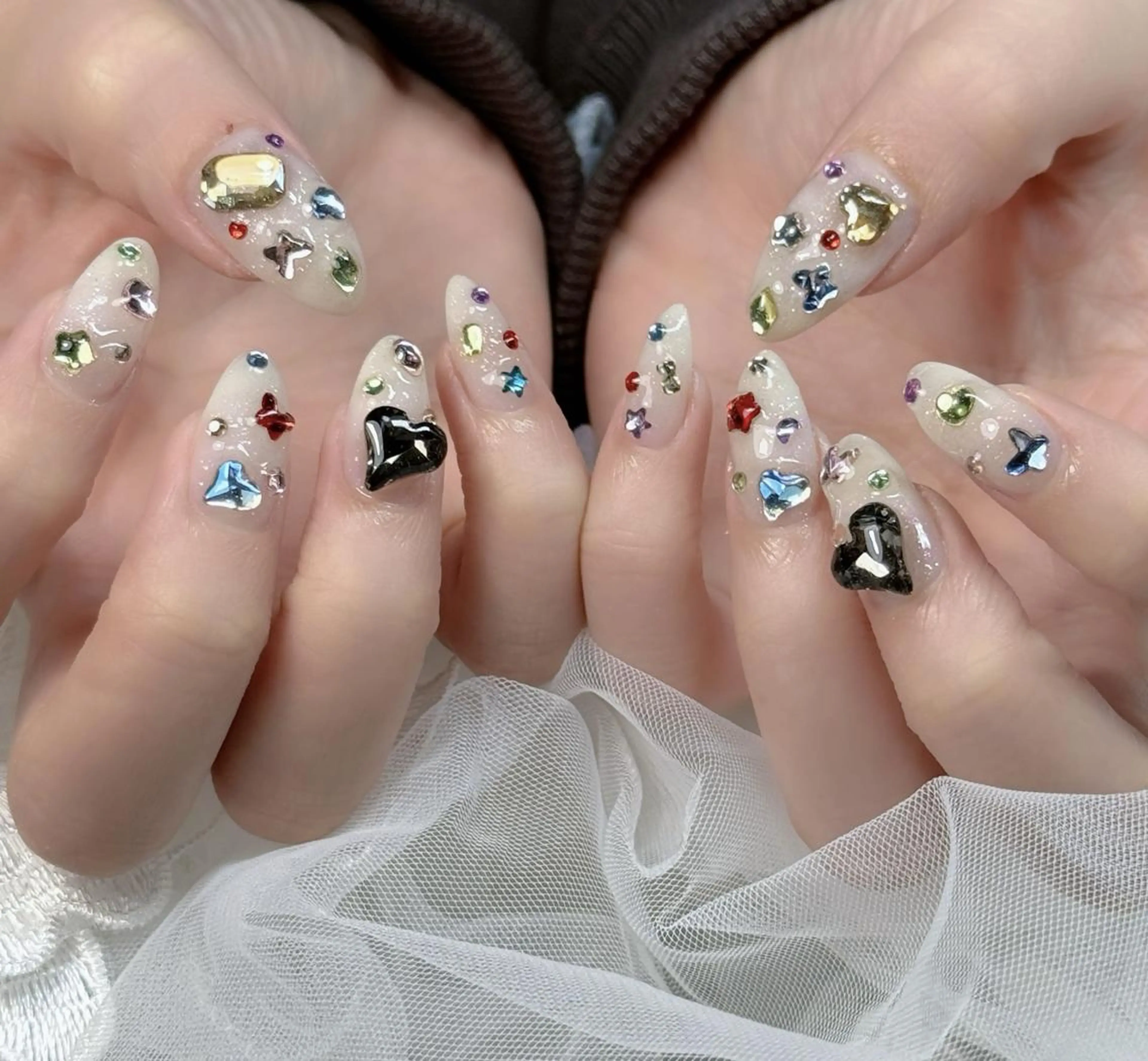 ネイル オーロラネイル ブルー チークネイル フットネイル フレンチネイル NAILS 168 新大久保店のネイルデザイン