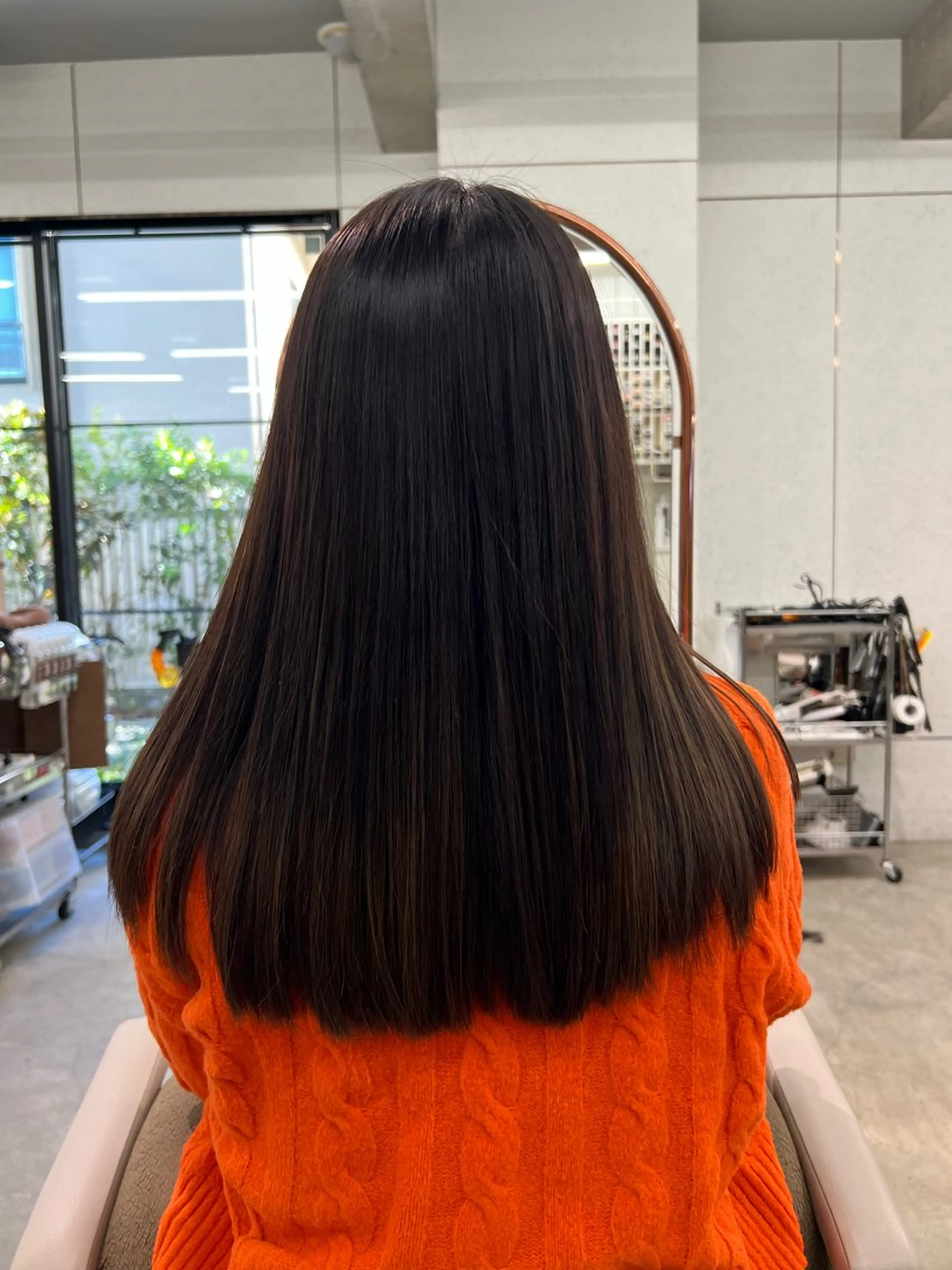 ロング 縮毛矯正 縮毛矯正 鶴井 美空のヘアスタイル