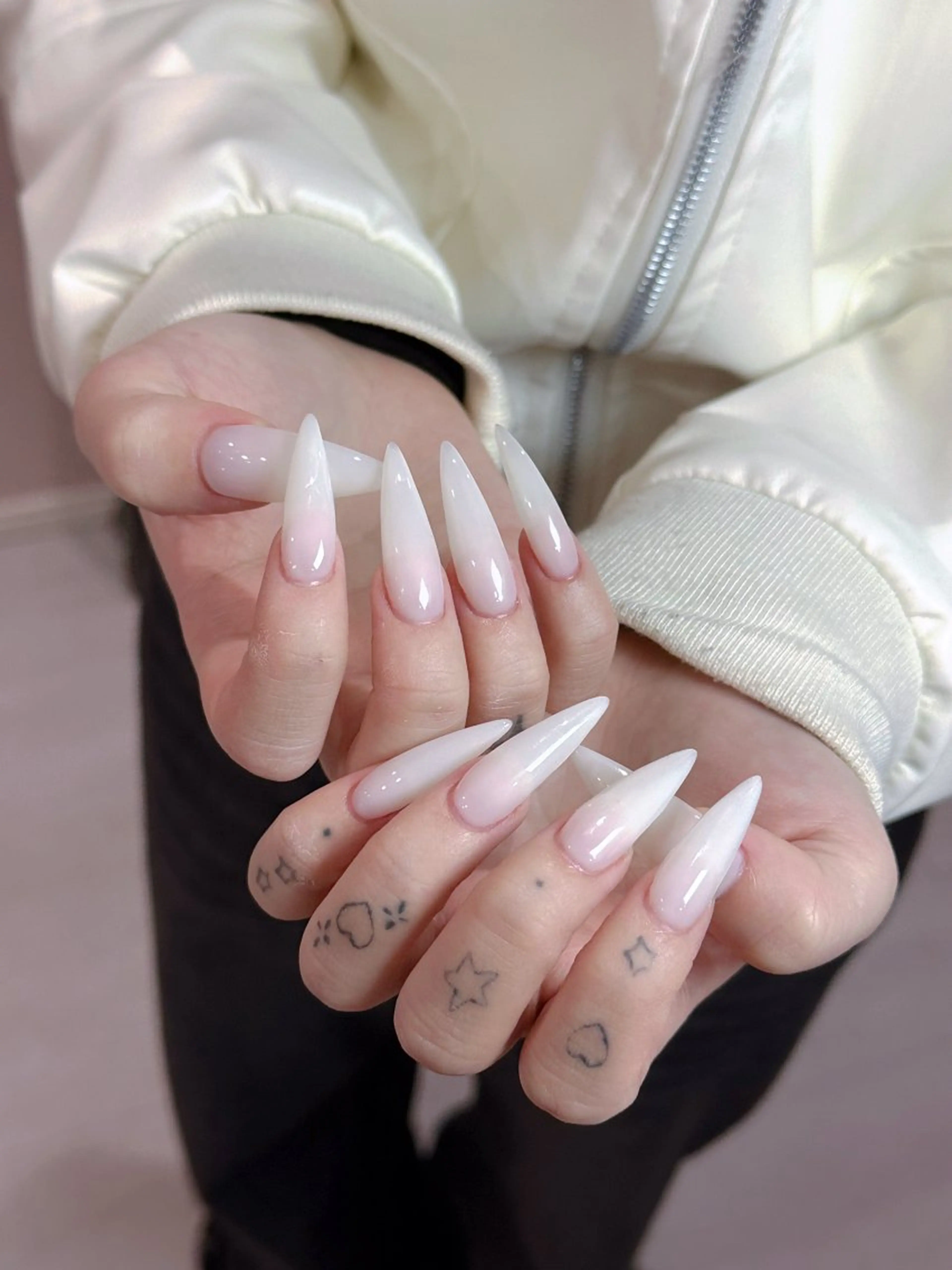 ネイル ハンドネイル ハンドケア DarkHoney 池袋店のネイルデザイン
