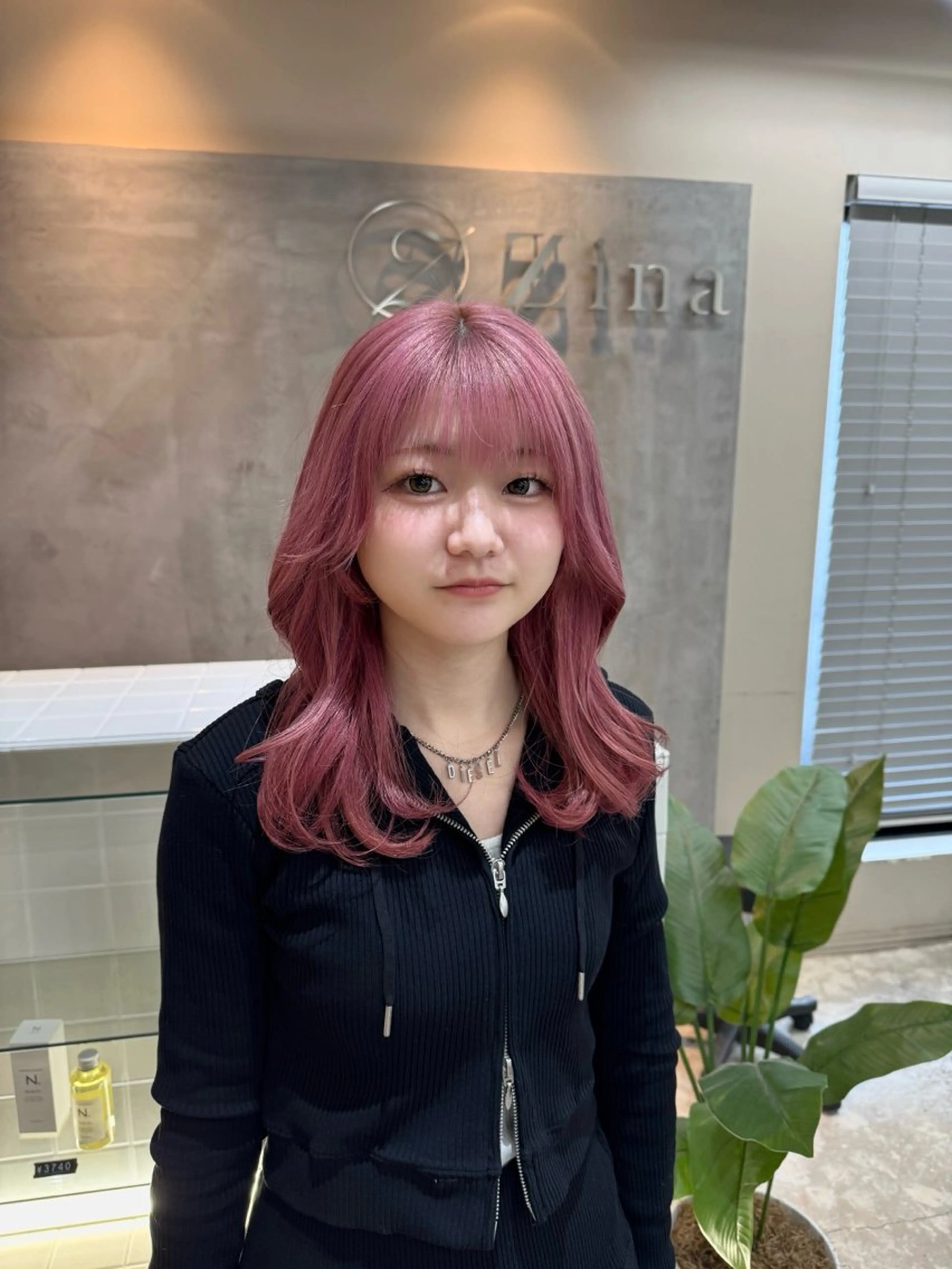 セミロング カラー ブリーチ ピンクカラー ヘアカラー トリートメント Zina梅田茶屋町所属・Mayu💖 Zina梅田茶屋町のヘアスタイル