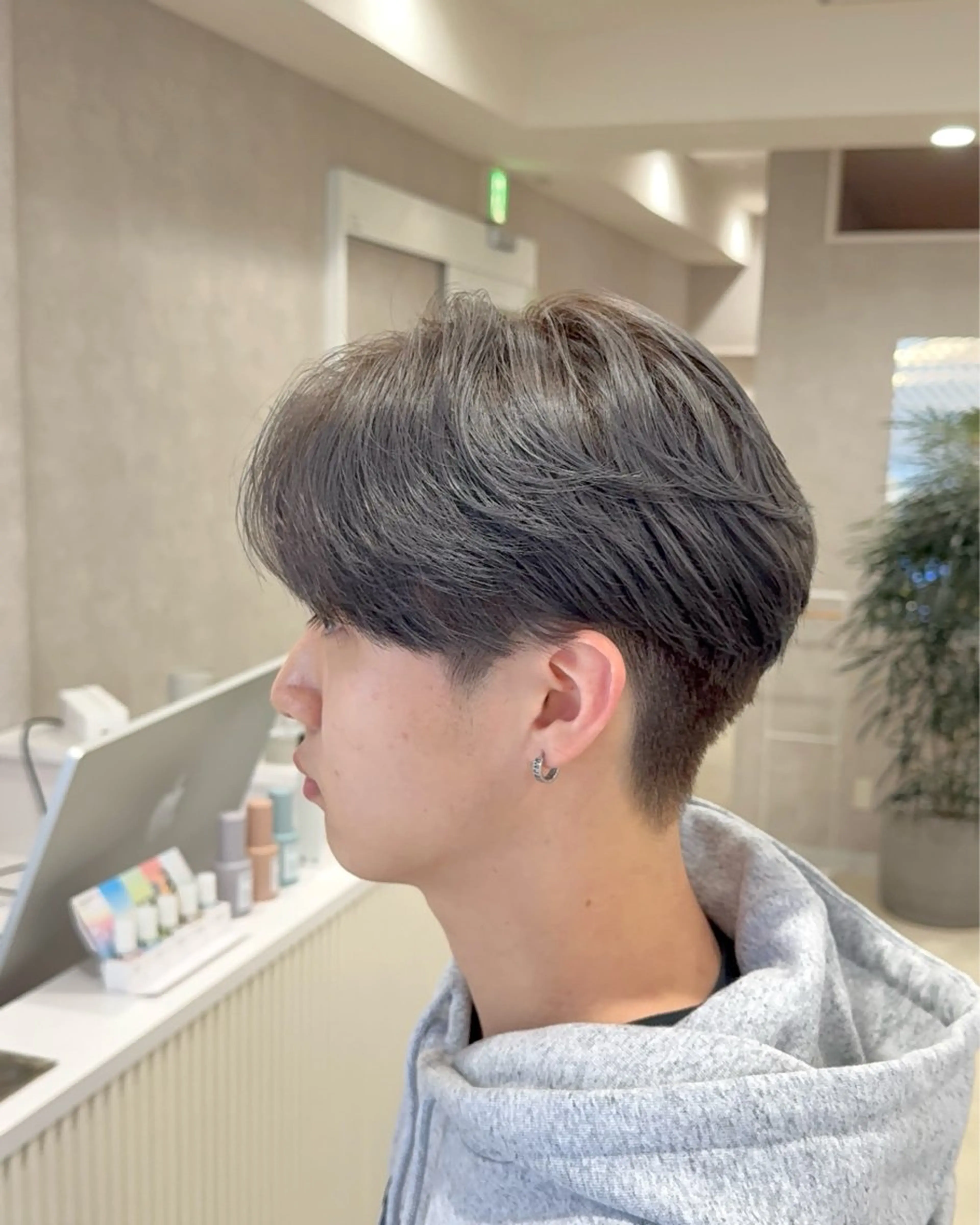 ショート カラー メンズ カット ヘアカラー 【東北メンズヘア1 位受賞🥇】本間祐太のヘアスタイル