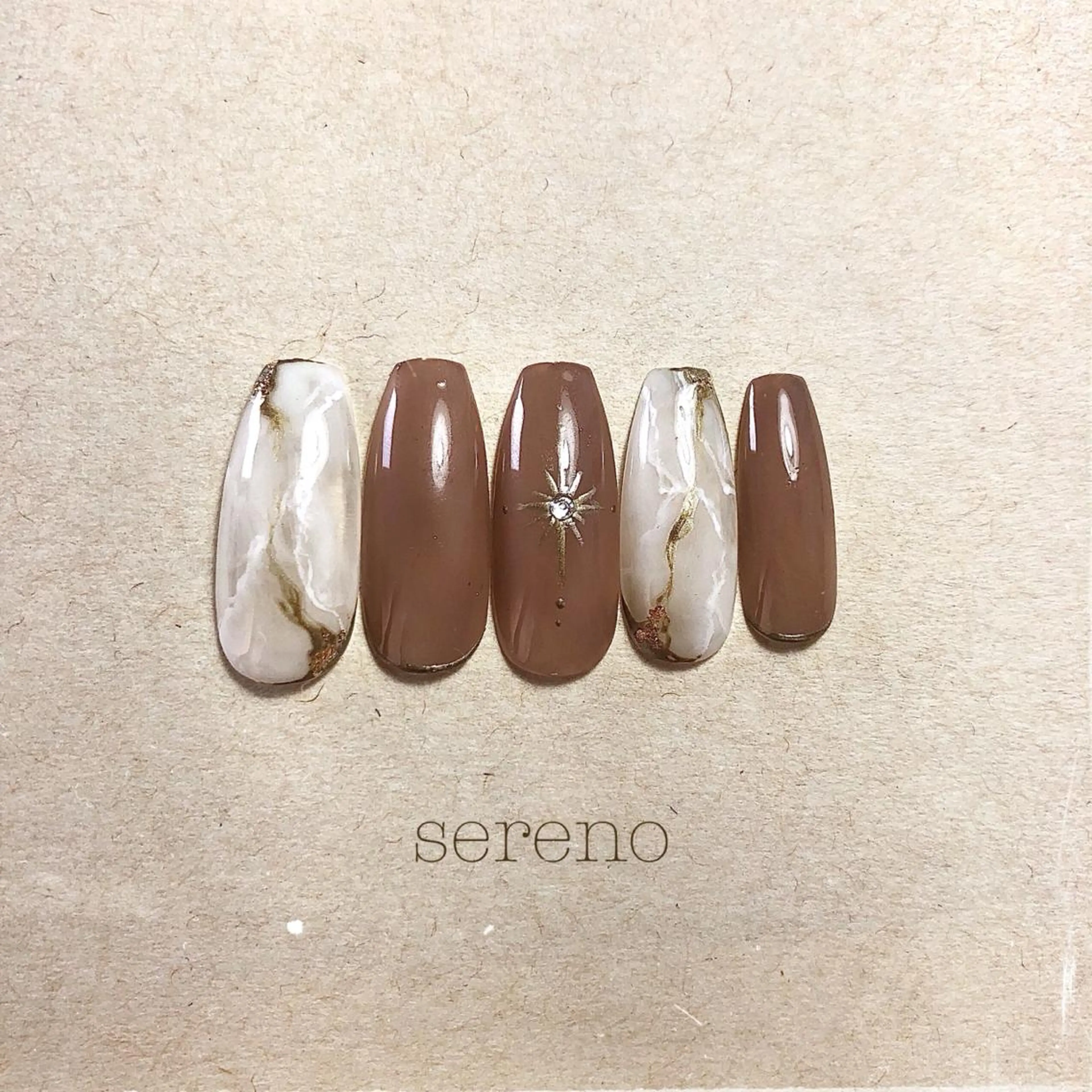 ネイル 【骨格診断📝 最強似合わせ眉✨】のエステ・リラクイメージ