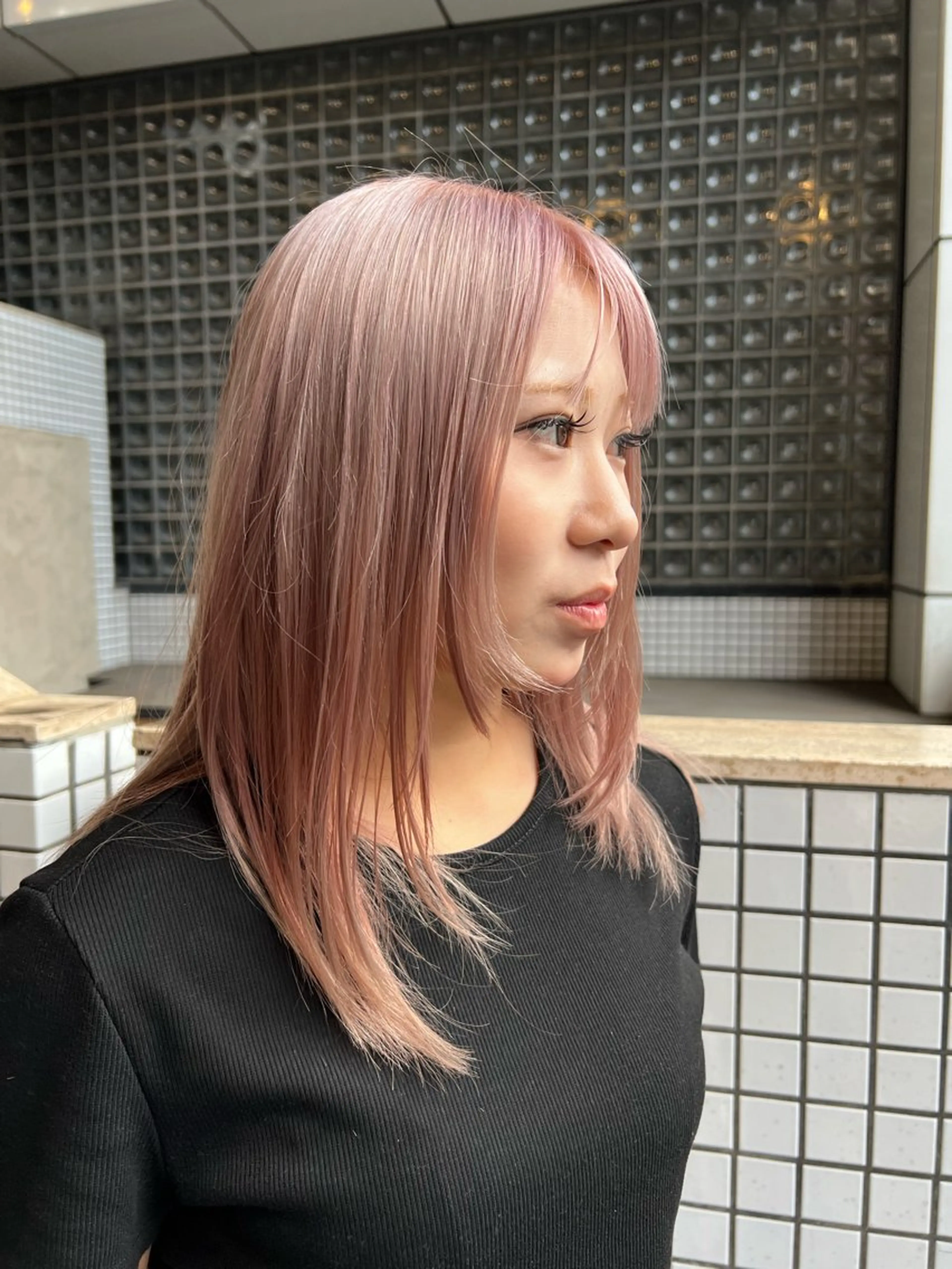 カラー 愛子 /ハイトーンのヘアスタイル
