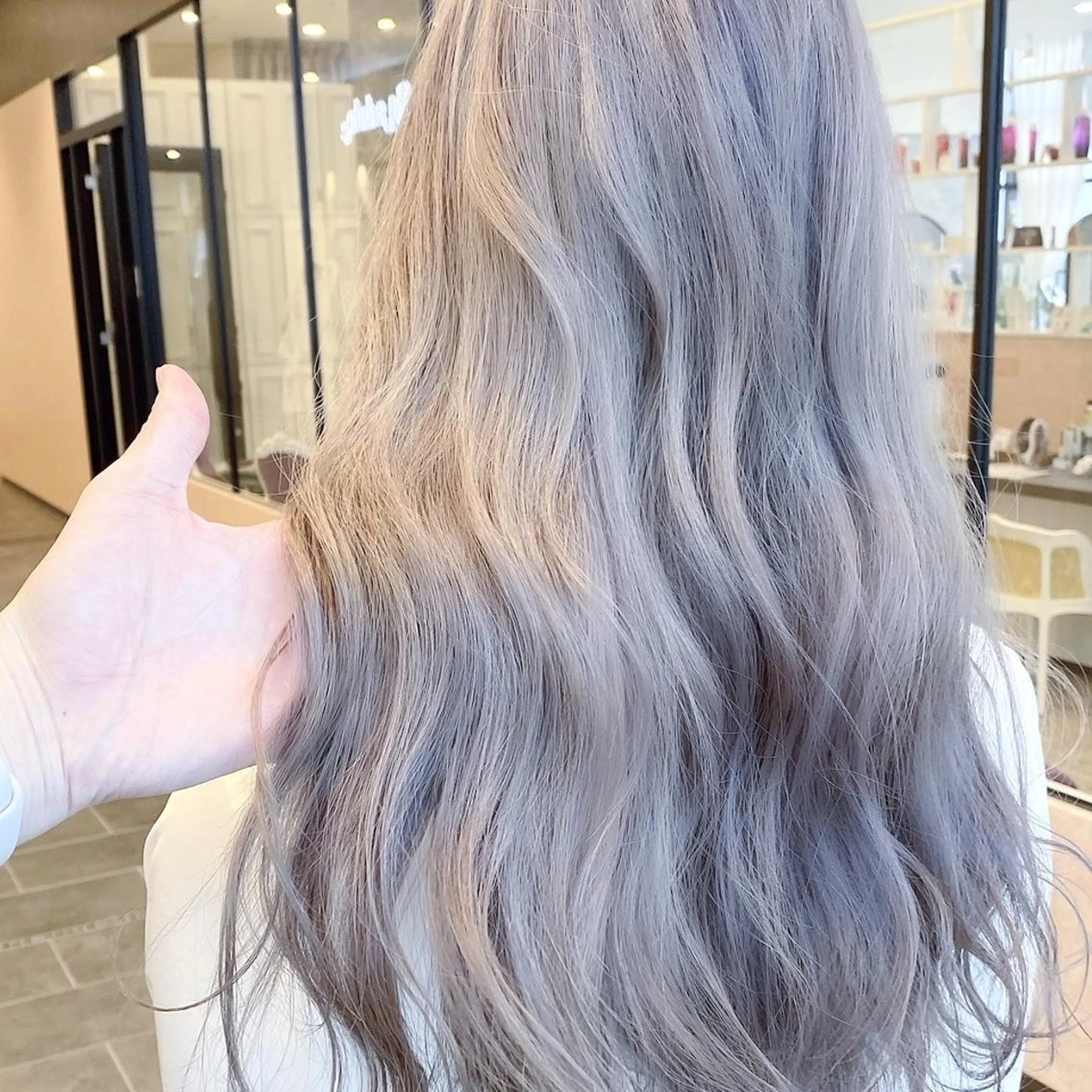 ロング レイヤーカット 🎁LaBless 住ノ江(ラブレス)のヘアスタイル