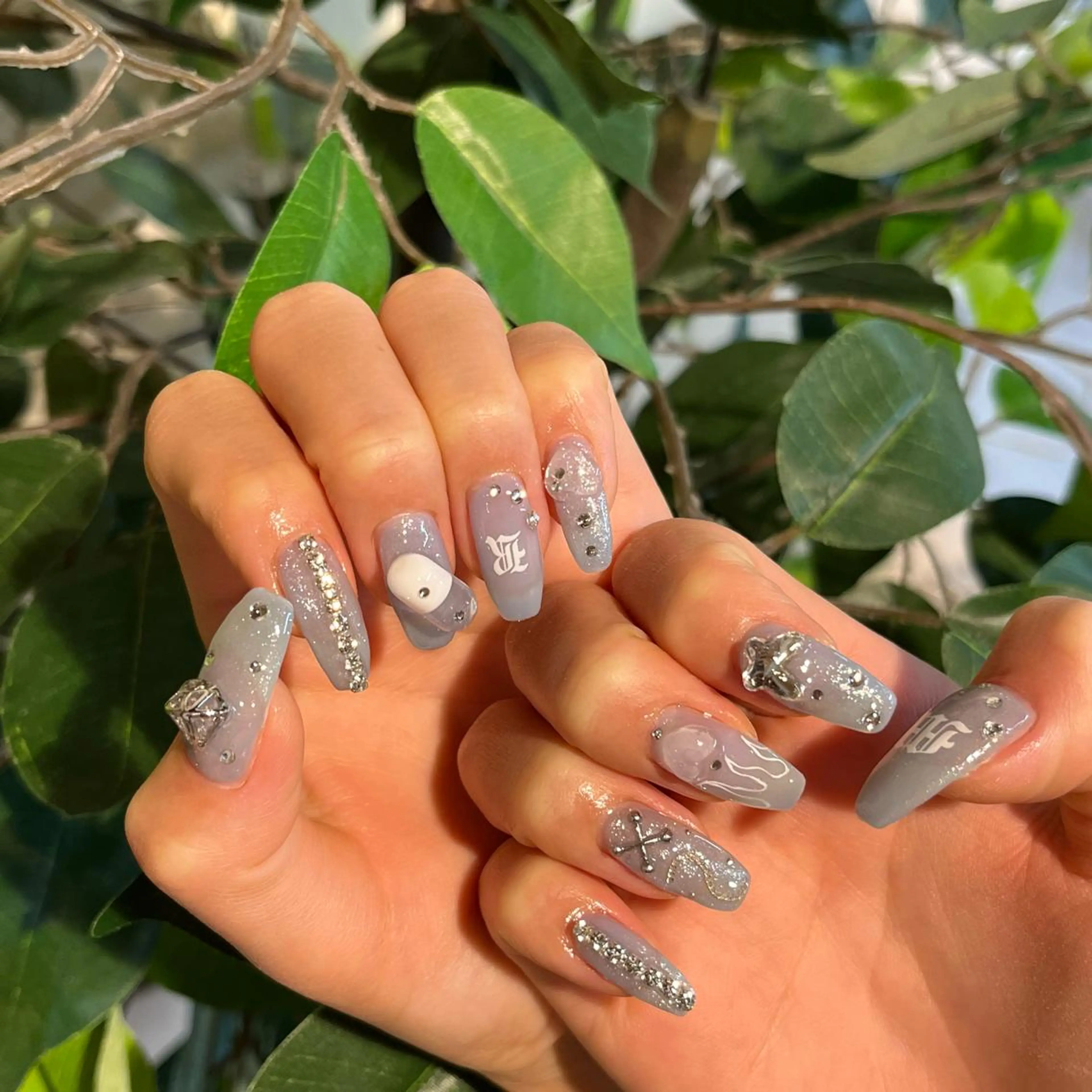 ネイル ☁️BLITZ 🎀笠原雪音🎀のネイルデザイン