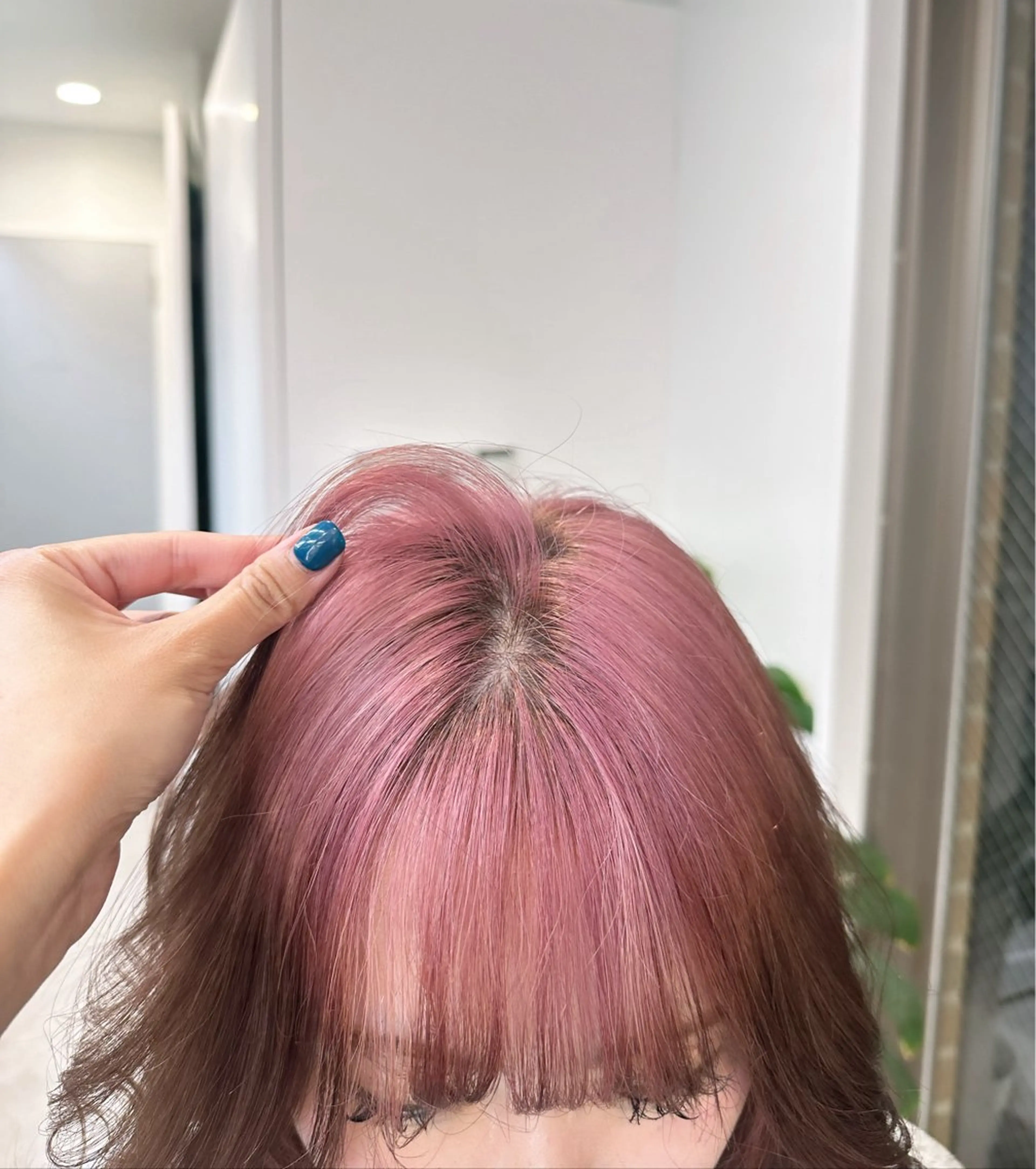 ミディアム カラー ベージュカラー ブリーチ ダブルカラー ハイトーンカラー ミルクティーベージュ ヘアカラー トリートメント ❣️本日ショート カット大募集❣️のヘアスタイル