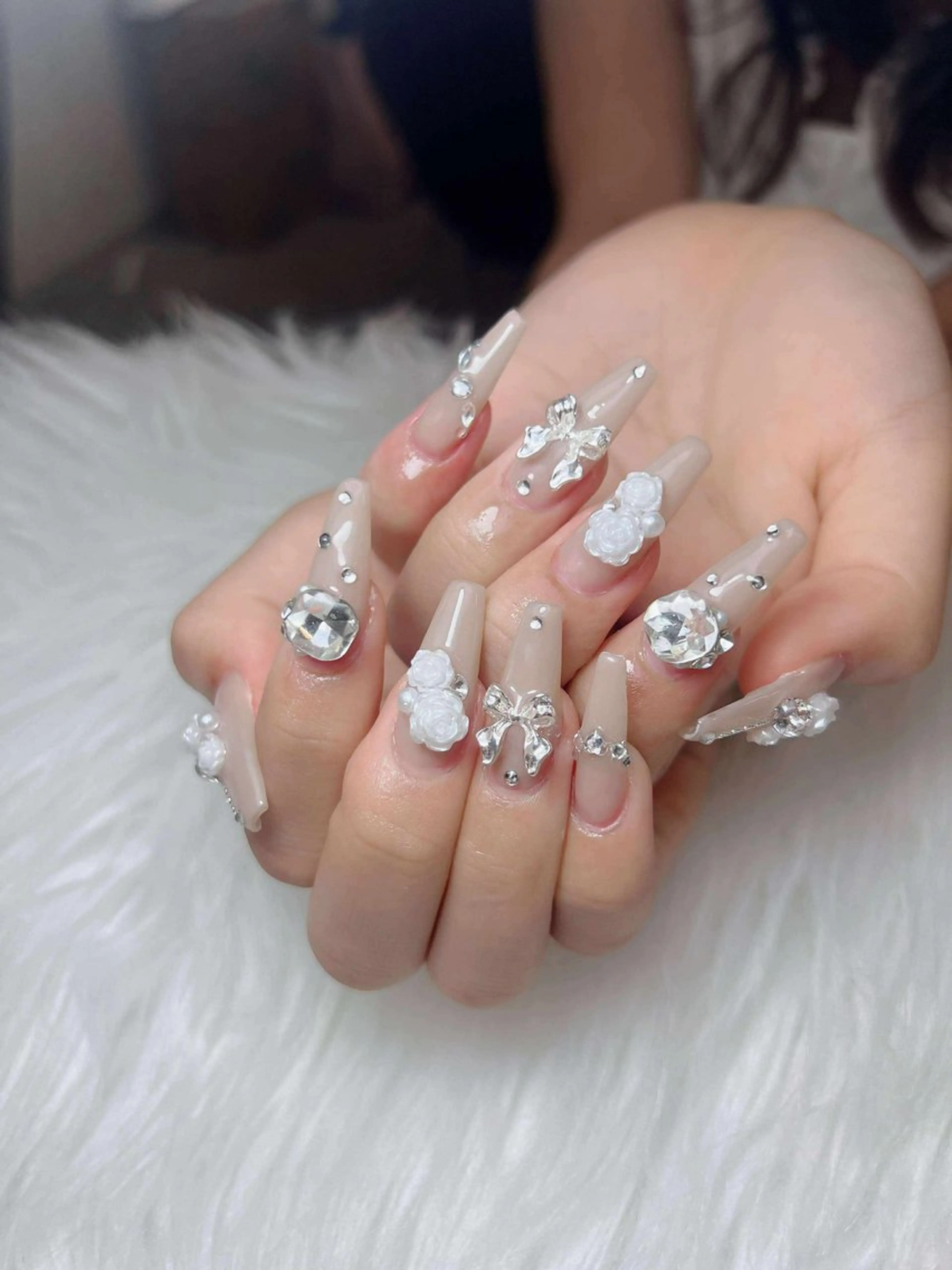 ネイル オーロラネイル チークネイル フットネイル フレンチネイル ハロウィン ハンドネイル Lumi Nail 新大久保3‘のネイルデザイン