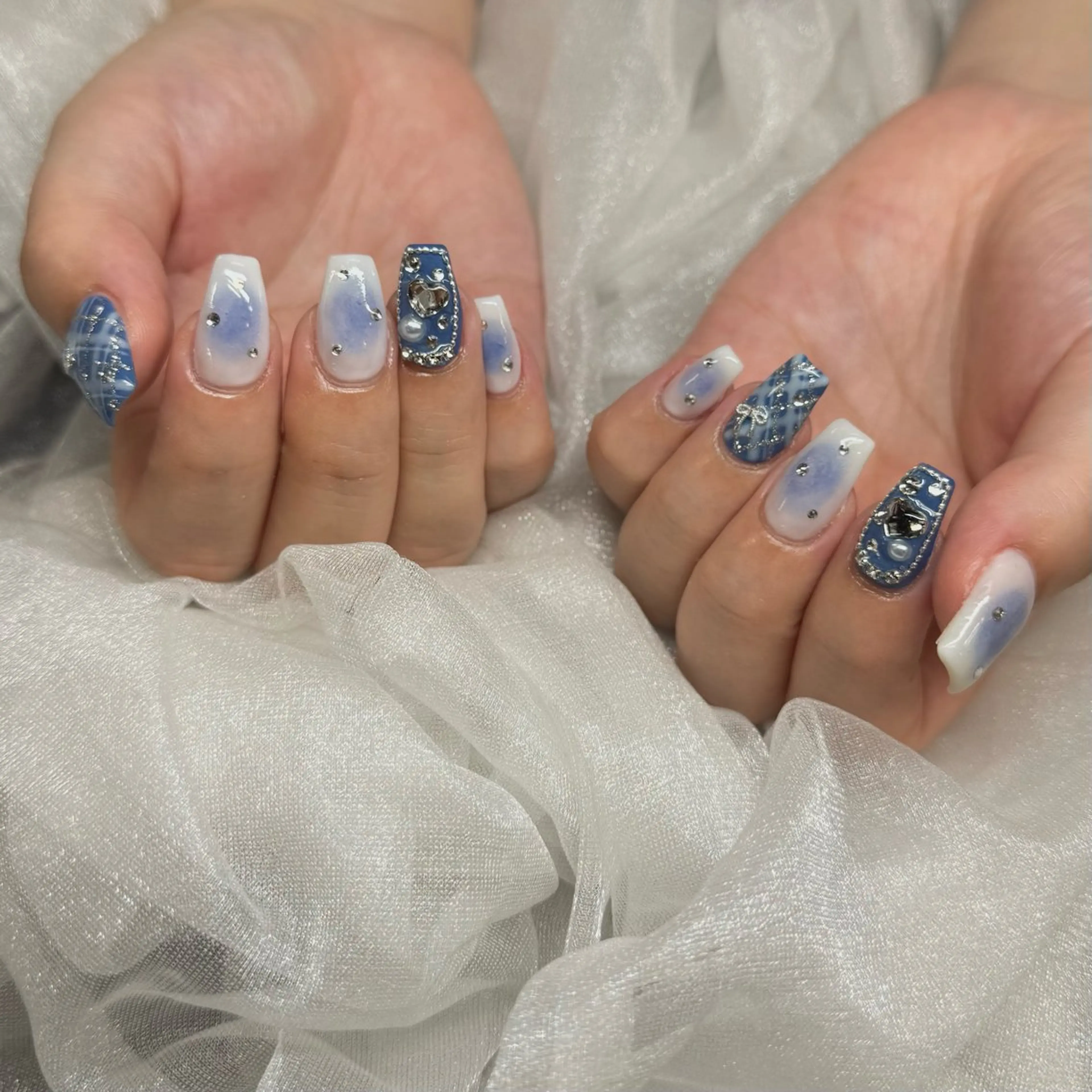 ネイル チークネイル 持ち込み 【nail】🎀谷川 七海🎀のネイルデザイン