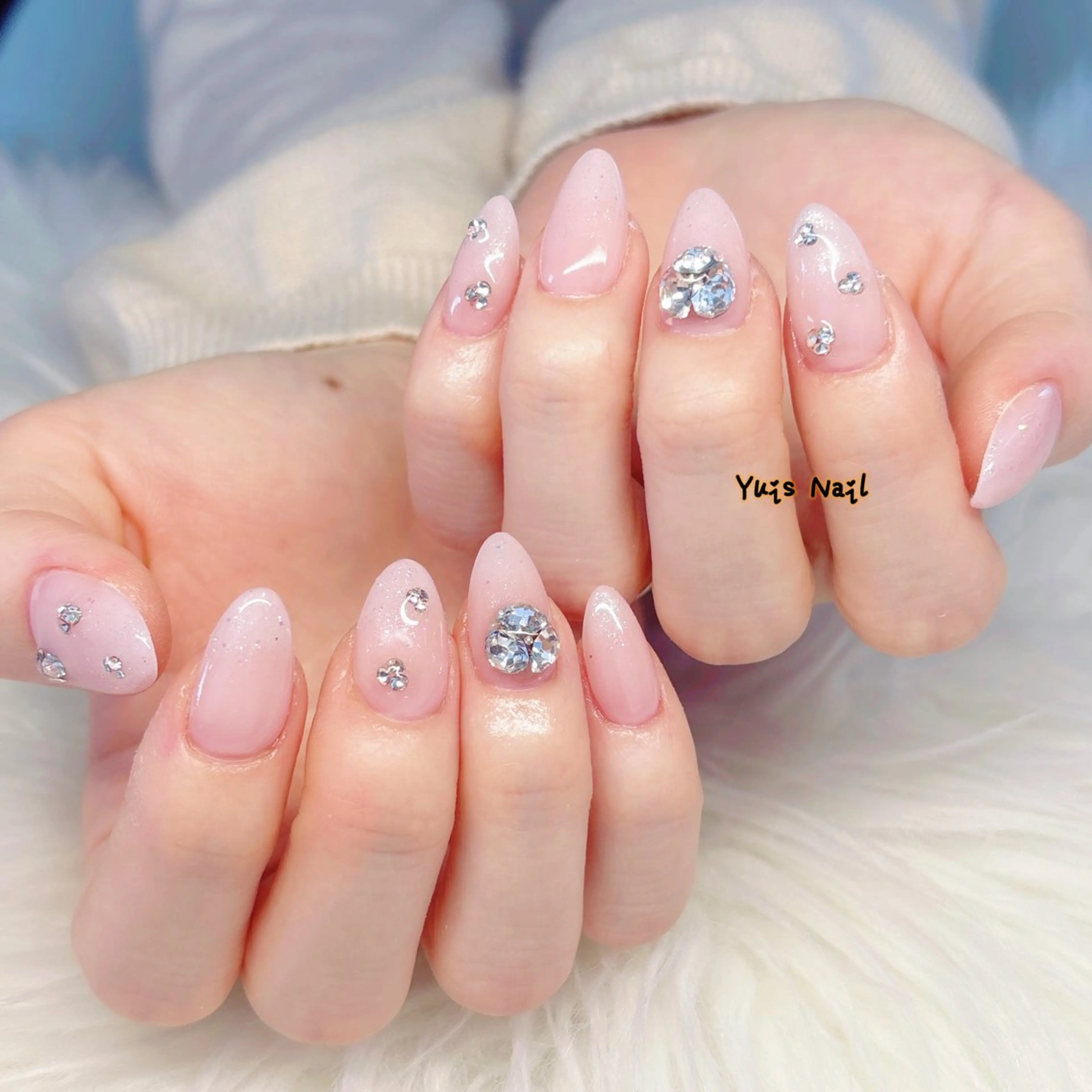ネイル グラデーション キラキラネイル ラメ(グリッター) ラメグラデーション 持ち込み ハンドネイル Yuis Nailスカルプ専門のネイルデザイン